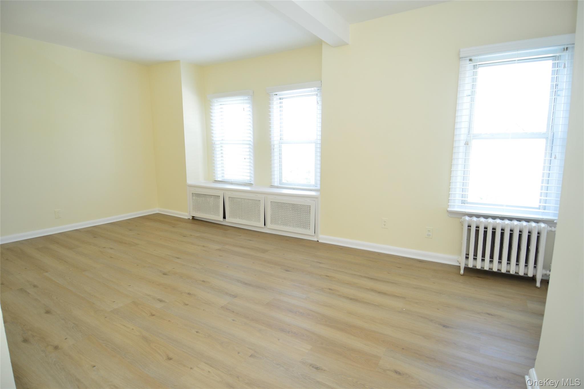 #19 photo, 42 Glen Road, Eastchester , NY 10709