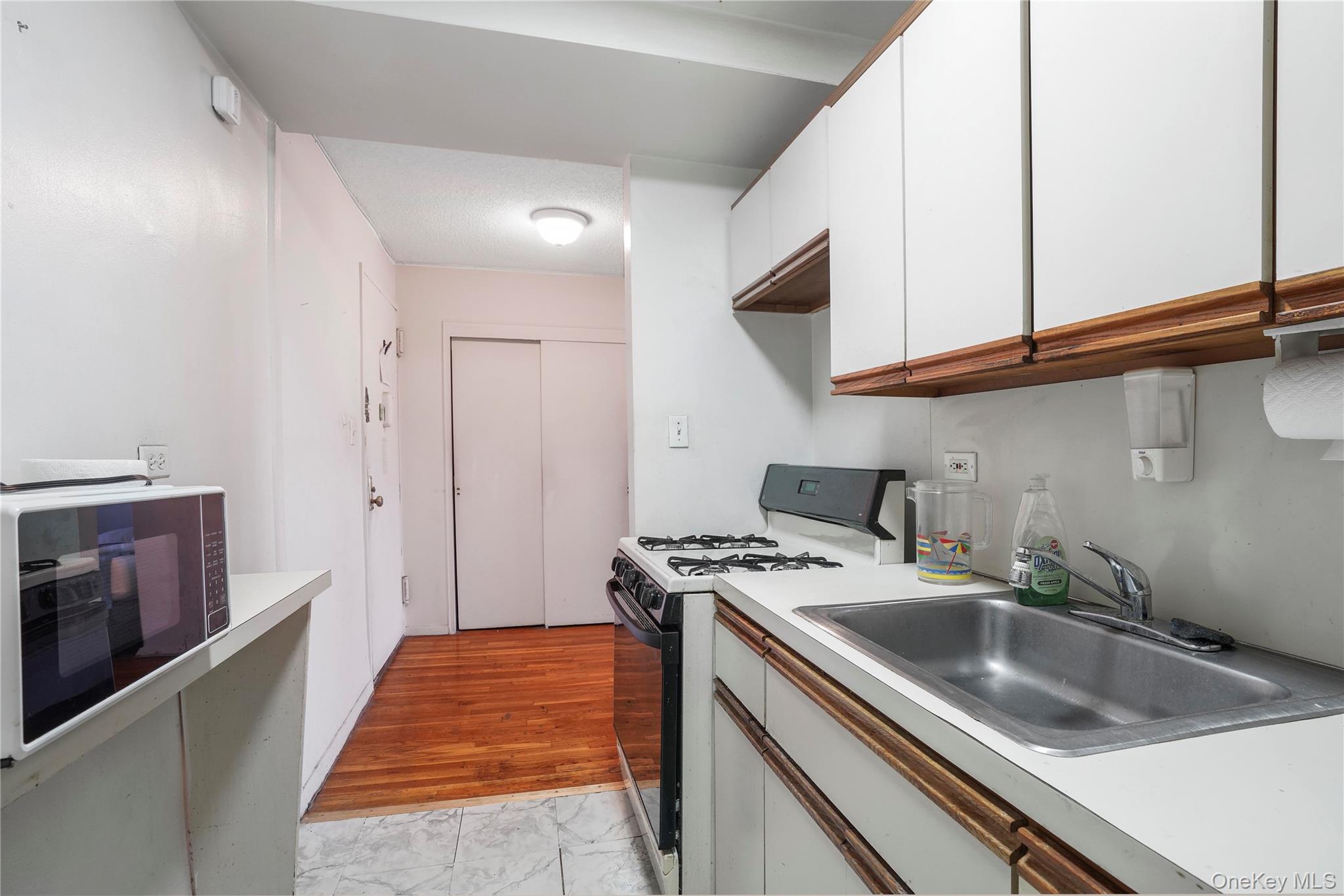 #13 photo, 84-20 153rd Avenue, クイーンズ区 Howard Beach , NY 11414