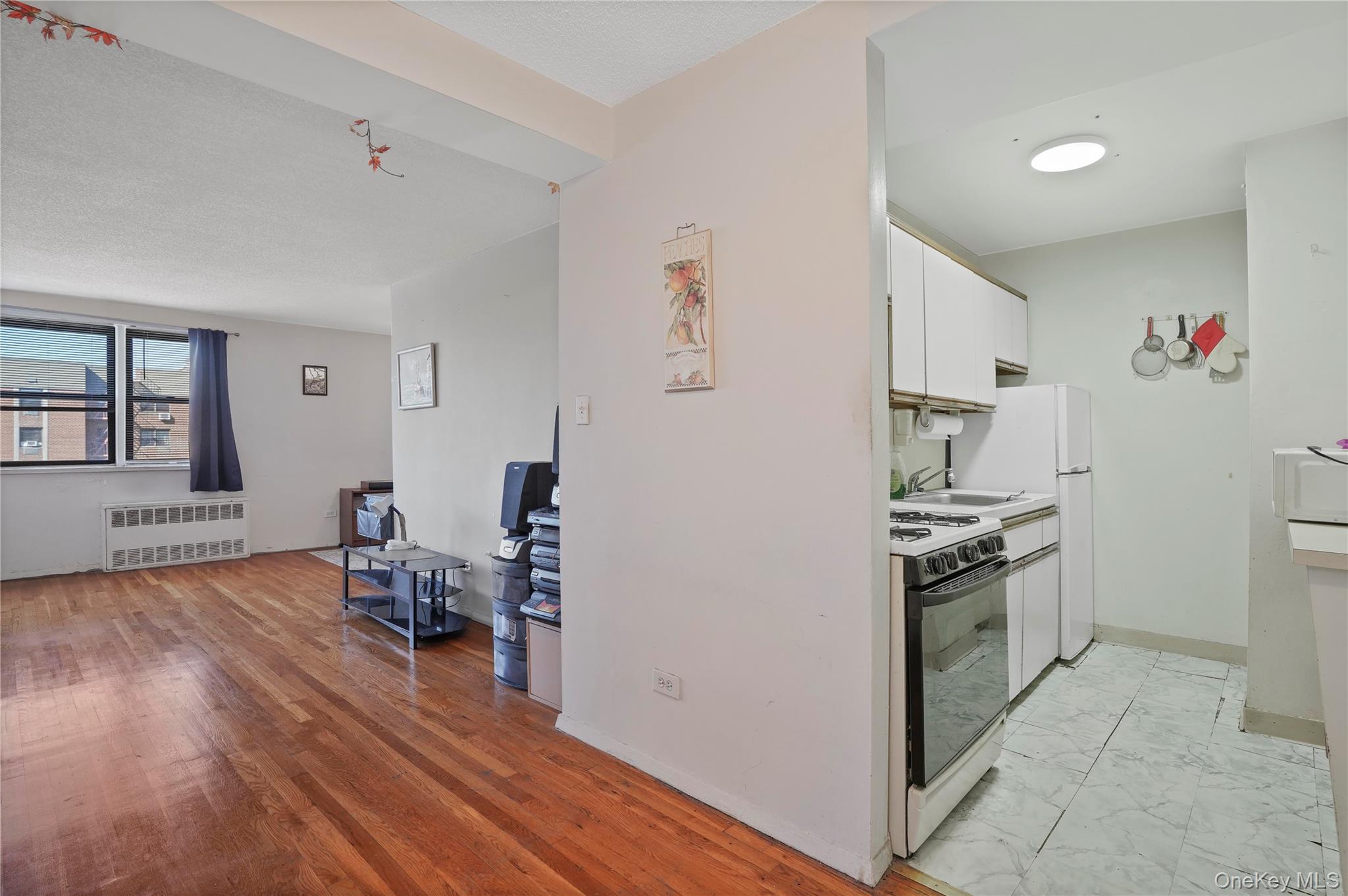 #4 photo, 84-20 153rd Avenue, クイーンズ区 Howard Beach , NY 11414