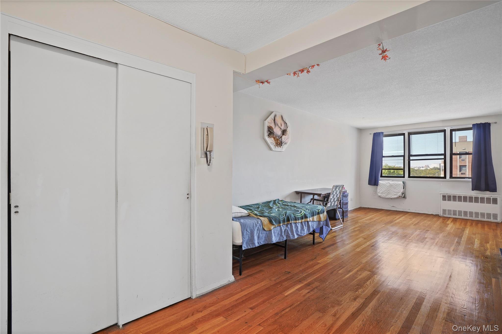 #6 photo, 84-20 153rd Avenue, クイーンズ区 Howard Beach , NY 11414