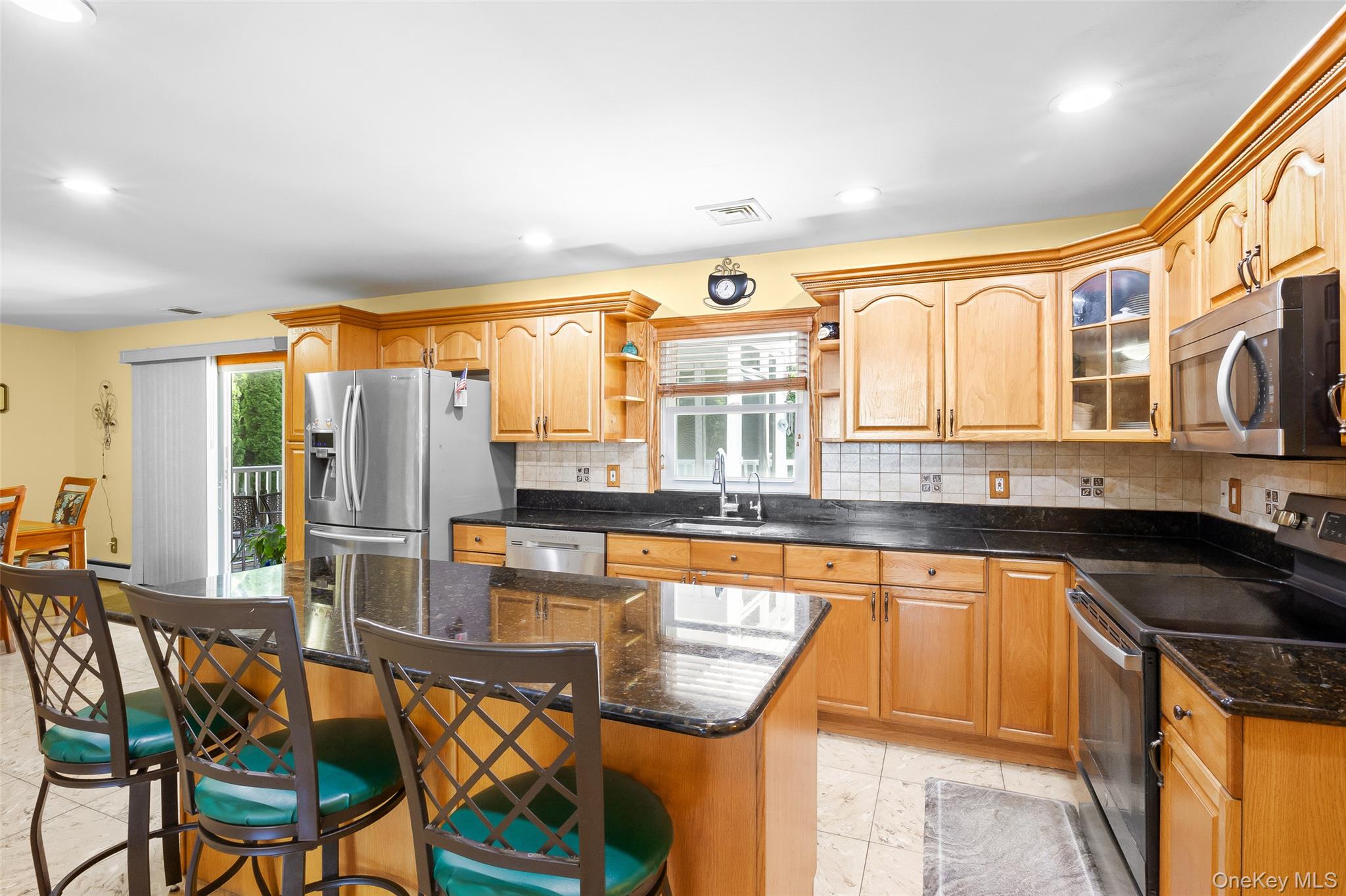 #9 photo, 106 Chanel Drive, サフォーク郡 Shirley , NY 11967