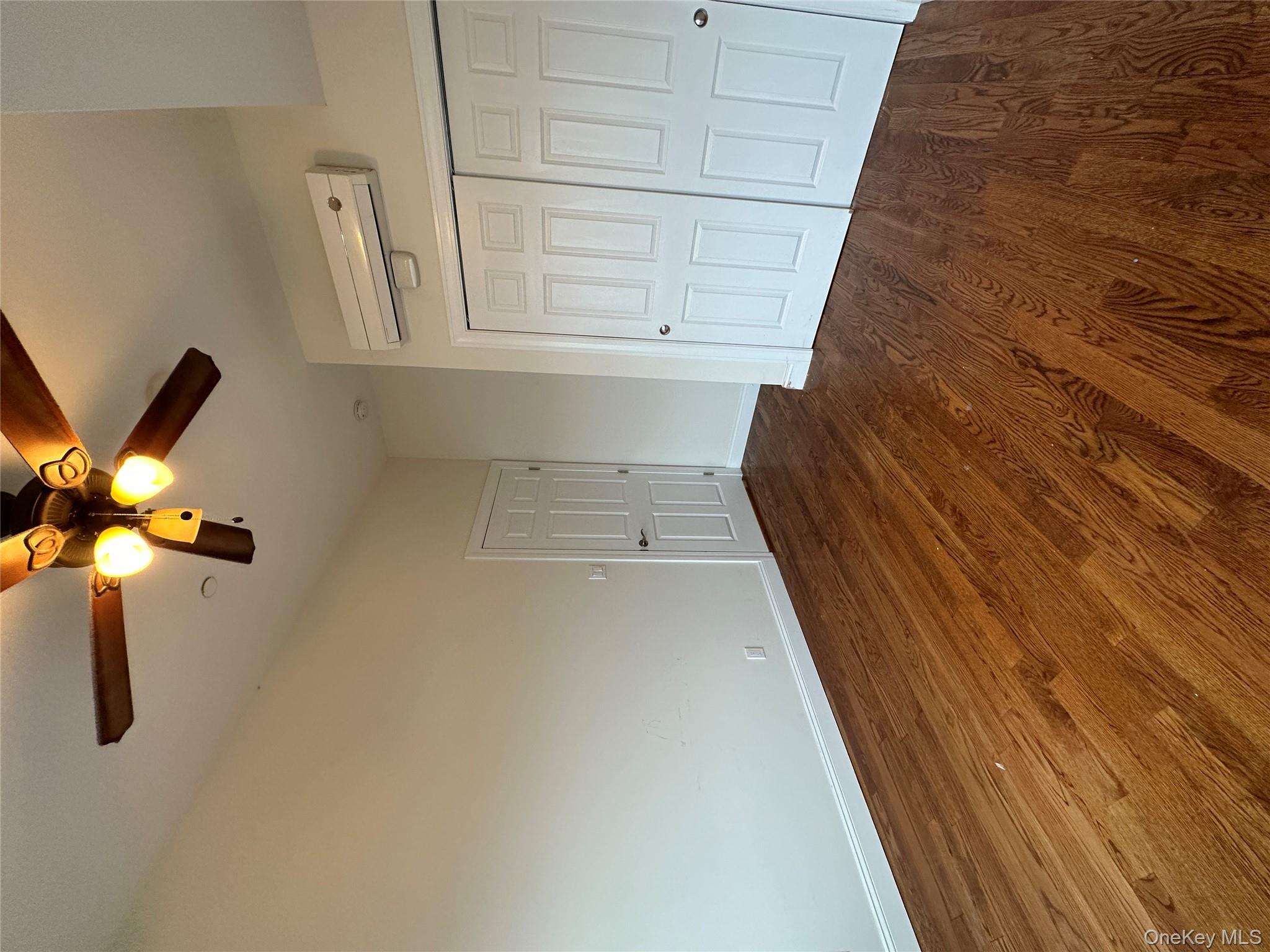 #5 photo, 157-161 Post Avenue, ナッソー郡 Westbury , NY 11590