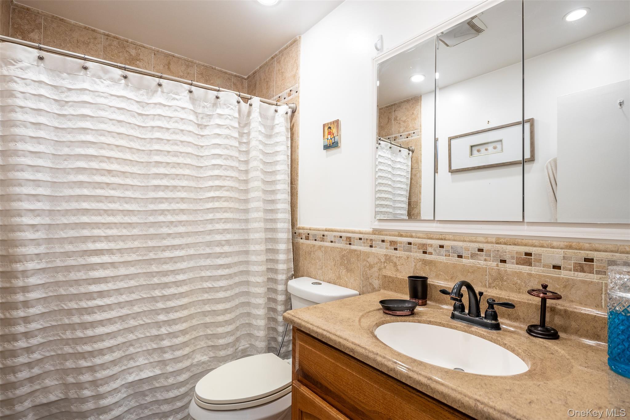 #11 photo, 33 Wilson Street, サフォーク郡 Port Jefferson Station , NY 11776