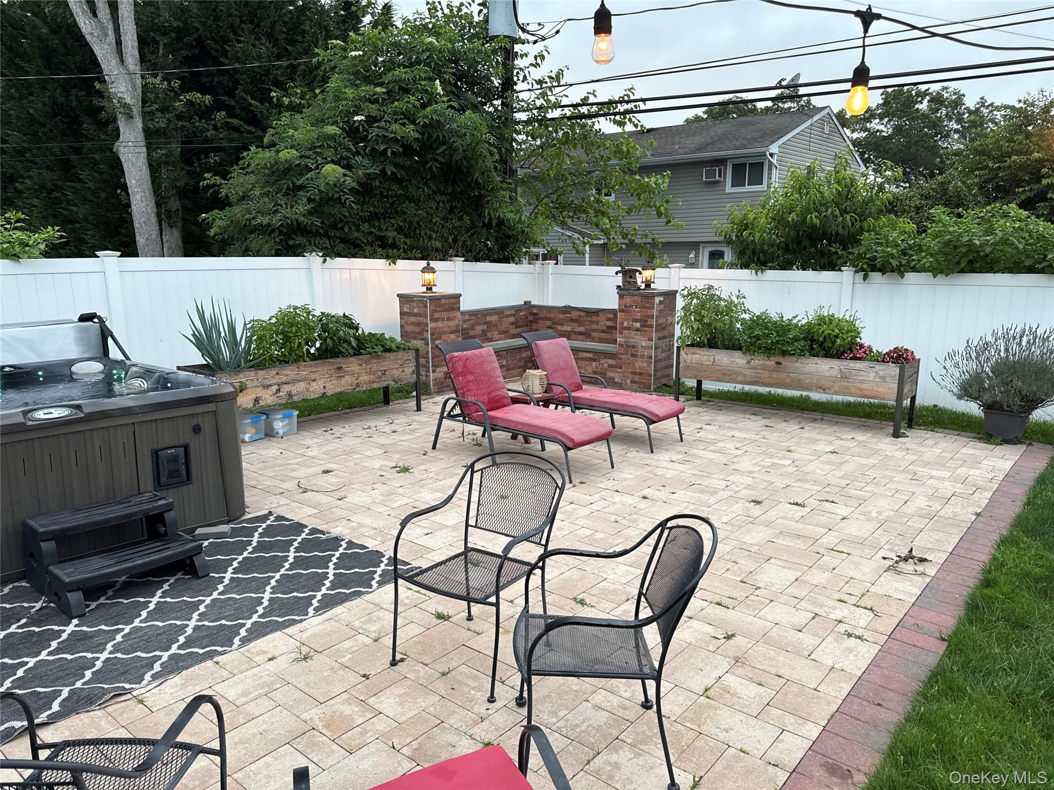 #14 photo, 33 Wilson Street, サフォーク郡 Port Jefferson Station , NY 11776