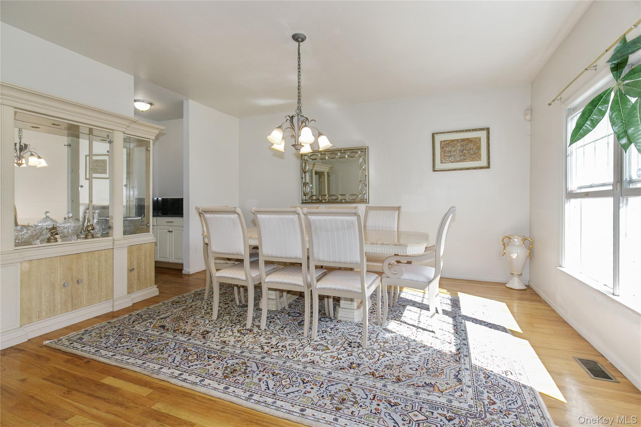 #12 photo, 5 Naomi Court, サフォーク郡 Melville , NY 11747