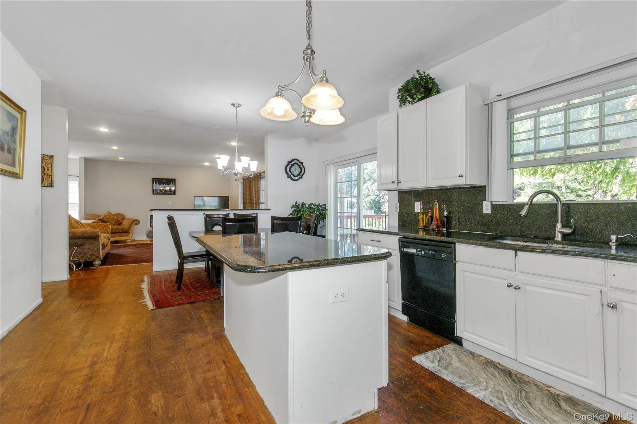 #16 photo, 5 Naomi Court, サフォーク郡 Melville , NY 11747