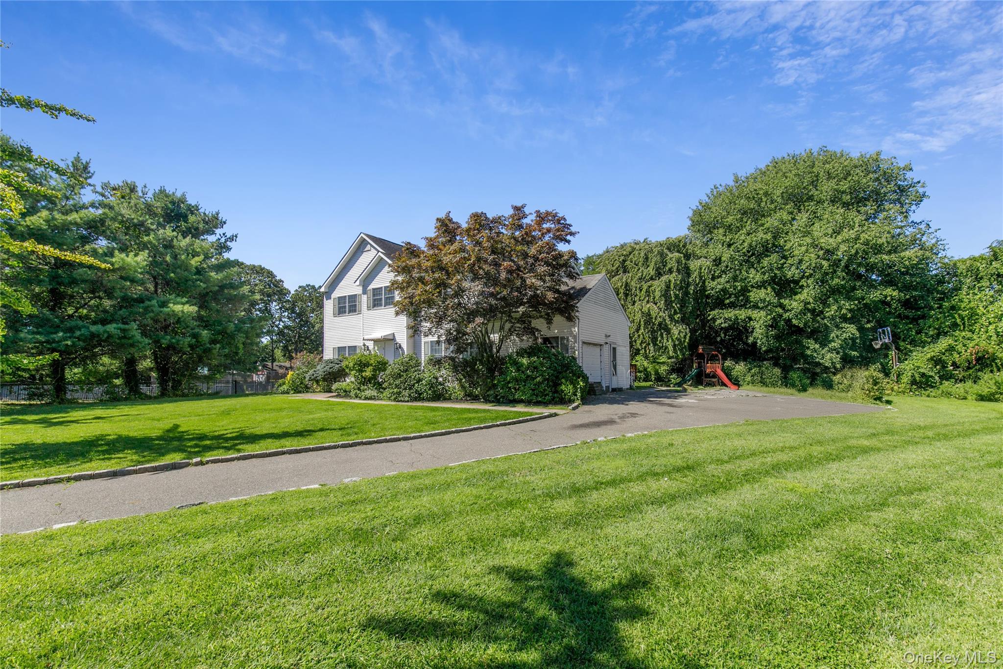 #3 photo, 5 Naomi Court, サフォーク郡 Melville , NY 11747