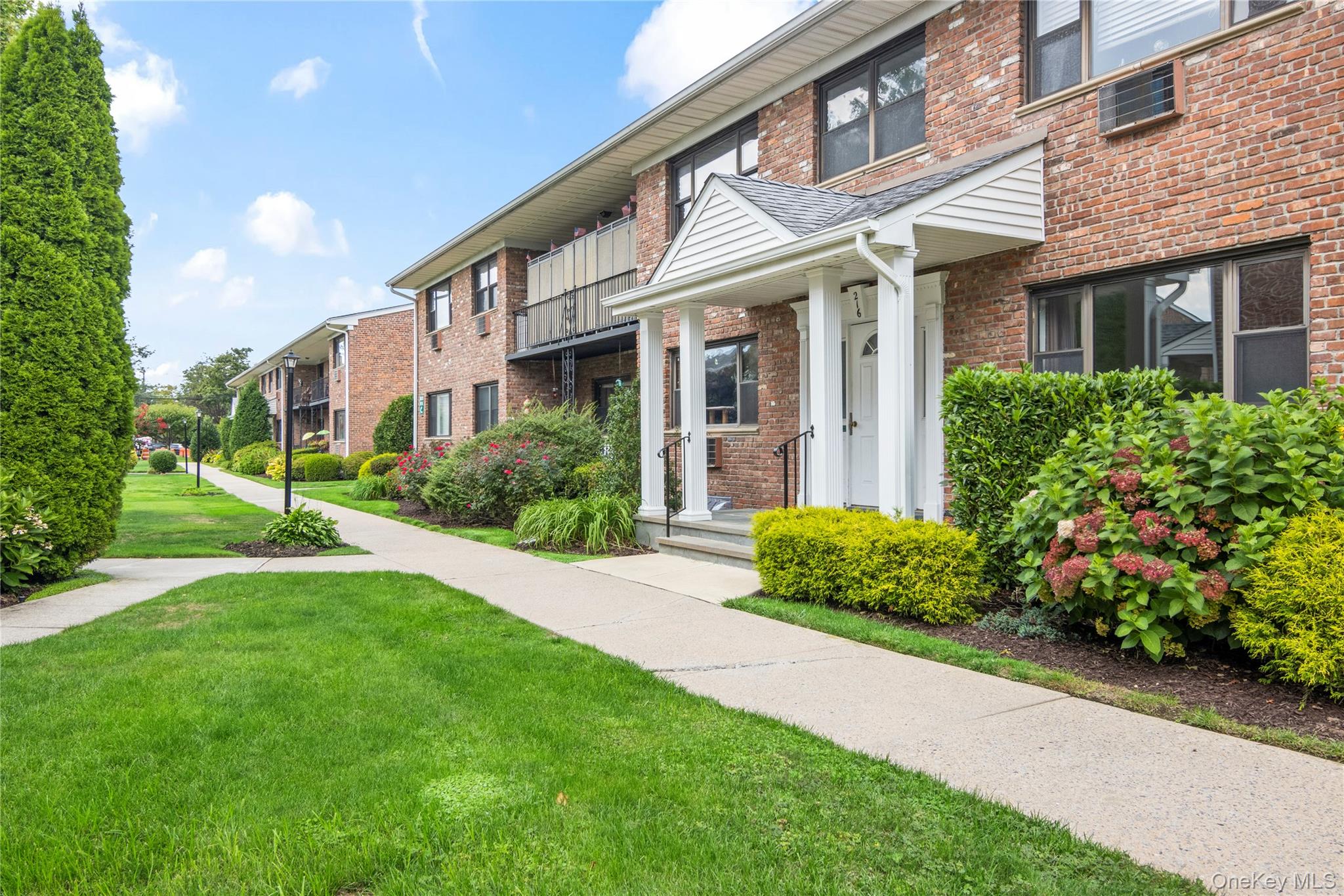 #1 photo, 216 Fulton Street, Farmingdale , NY 11735