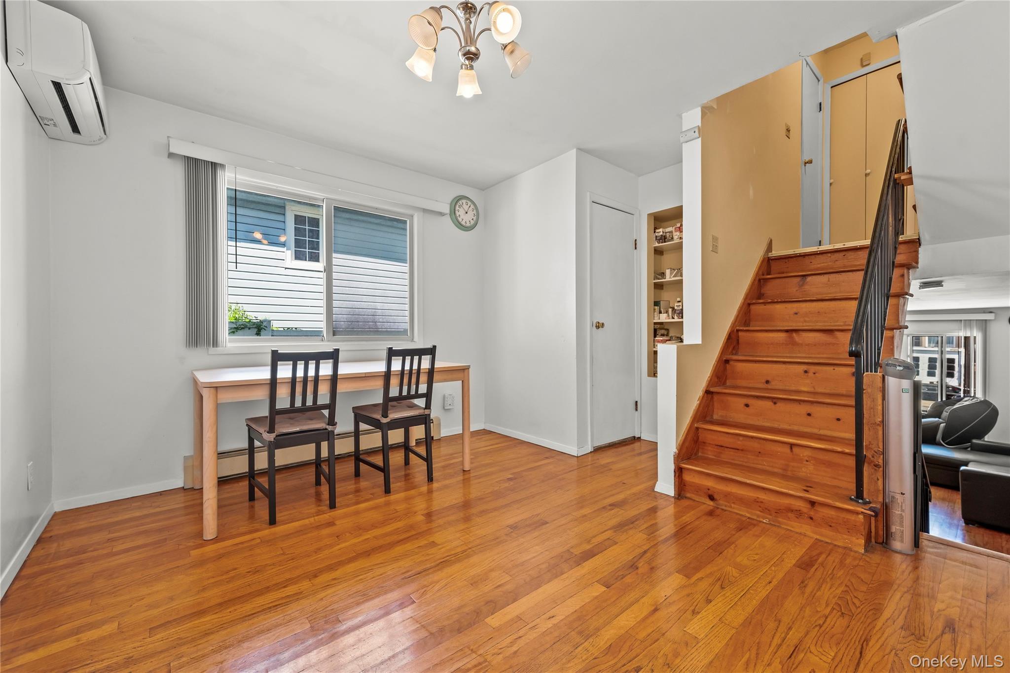 #12 photo, 26 conger, Staten Island , NY 10305