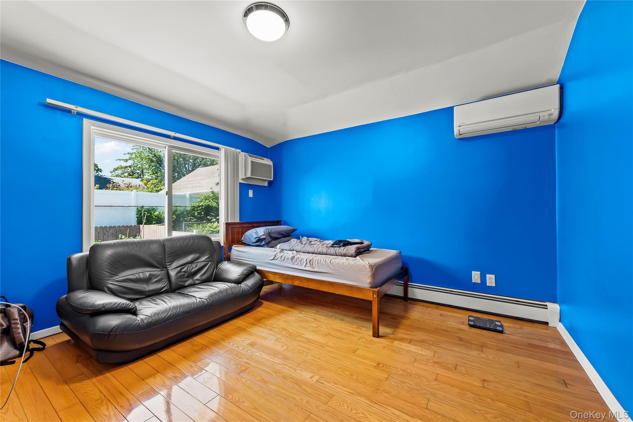 #3 photo, 26 conger, Staten Island , NY 10305