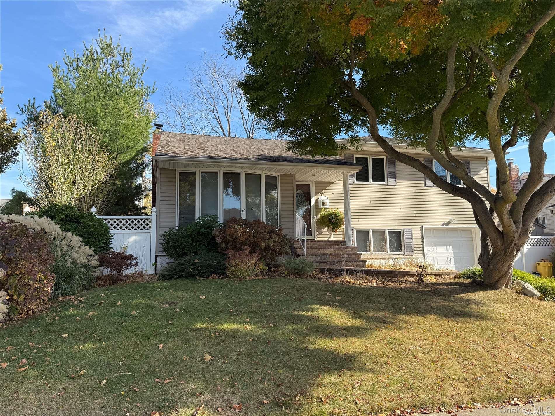 #1 photo, 11 Syosset Circle, 长岛 塞奥瑟 Syosset , NY 11791