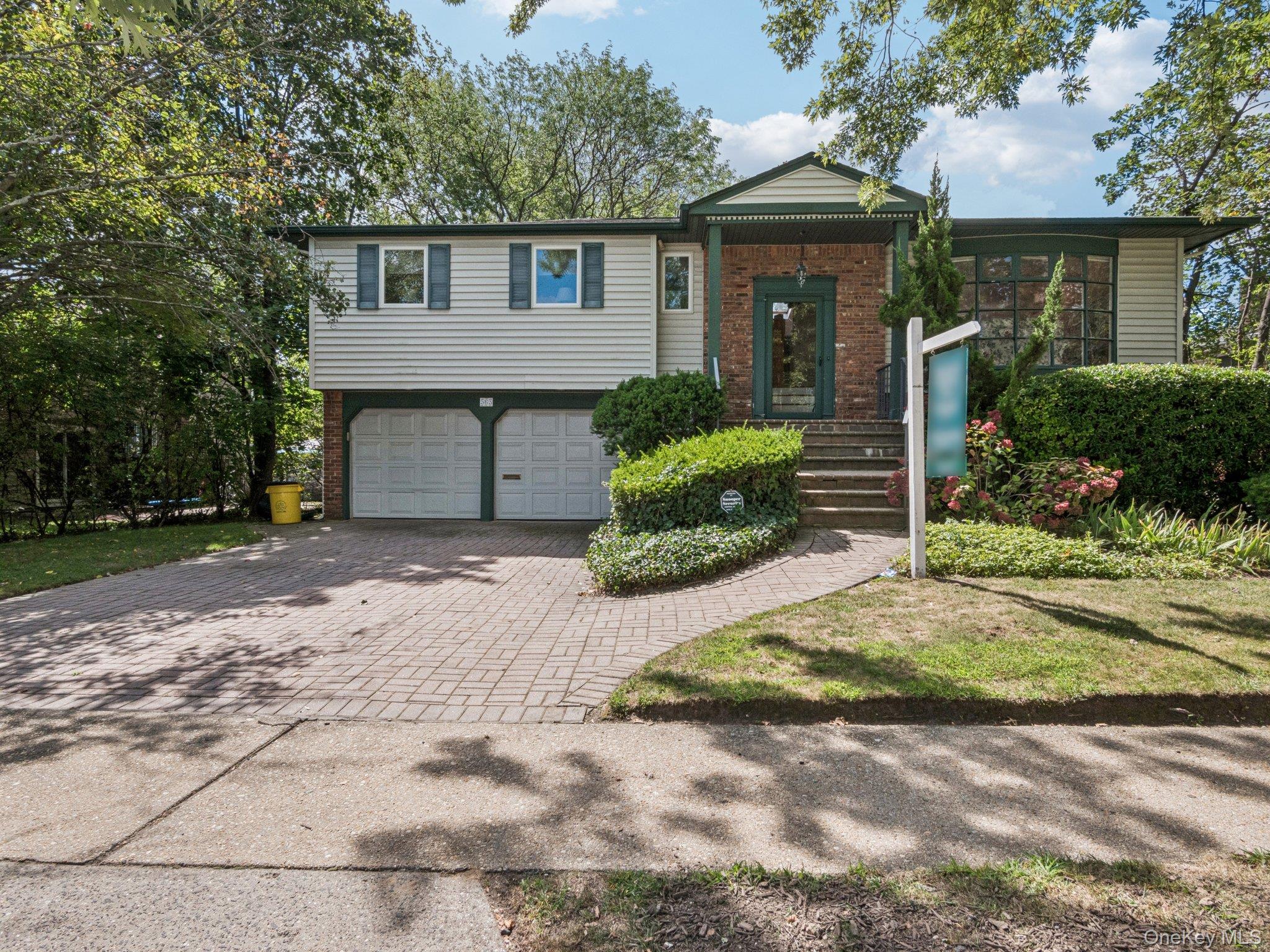 #1 photo, 563 Hook Street, नासाउ काउंटी North Woodmere , NY 11581