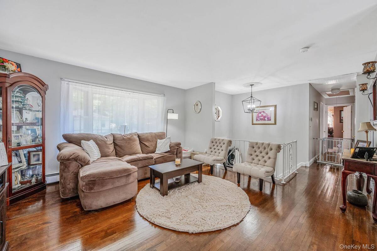 #13 photo, 3 Wainscott Drive, サフォーク郡 Sound Beach , NY 11789