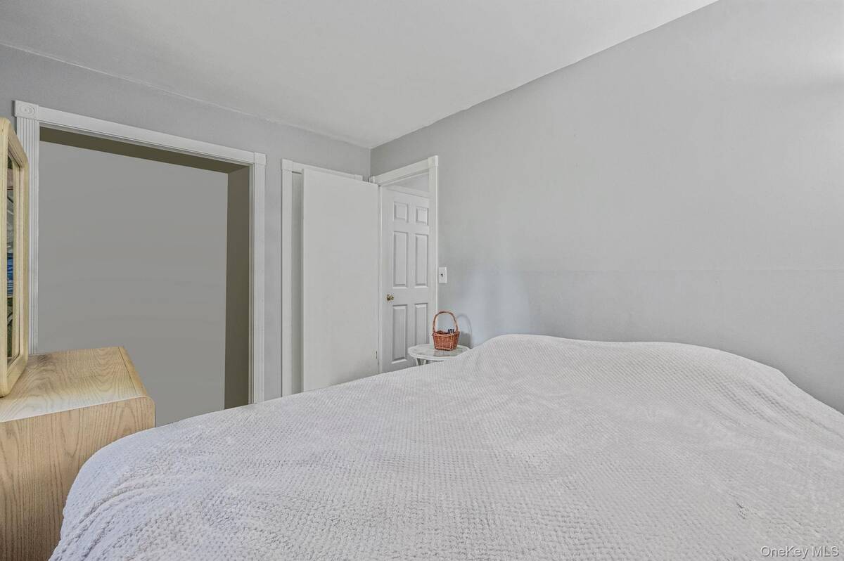 #28 photo, 3 Wainscott Drive, サフォーク郡 Sound Beach , NY 11789