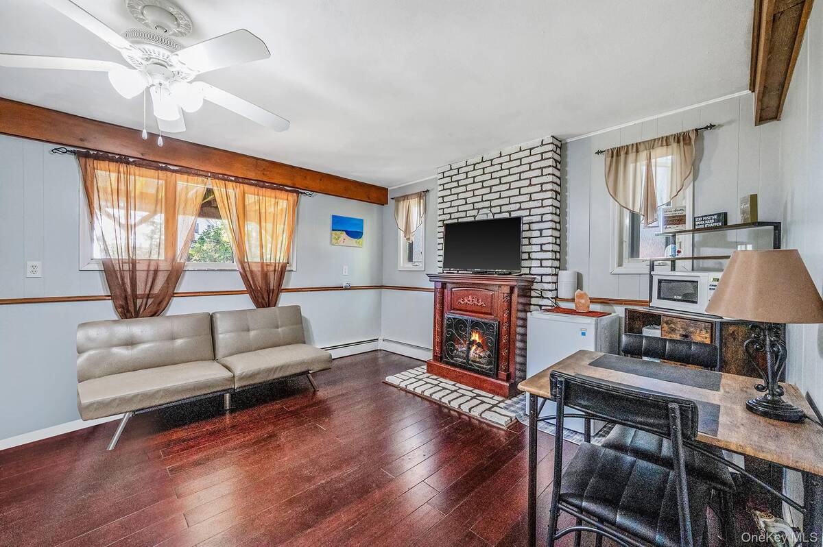 #29 photo, 3 Wainscott Drive, サフォーク郡 Sound Beach , NY 11789