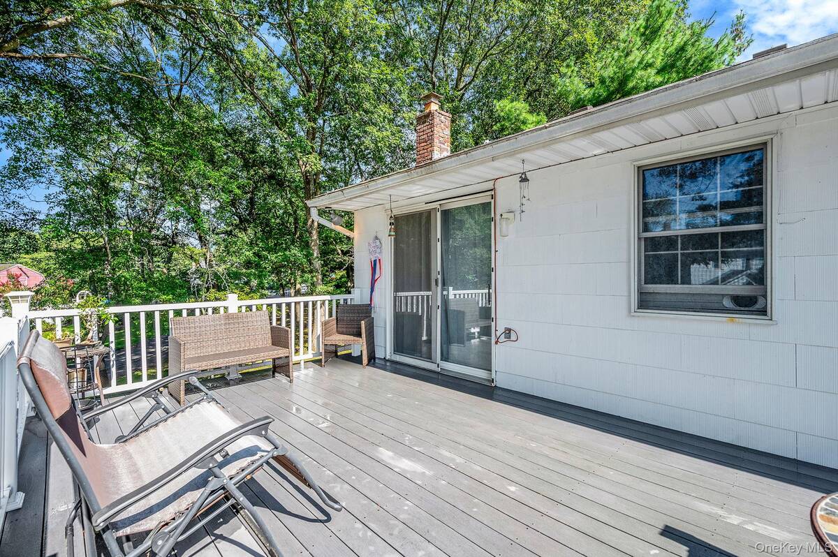 #4 photo, 3 Wainscott Drive, サフォーク郡 Sound Beach , NY 11789