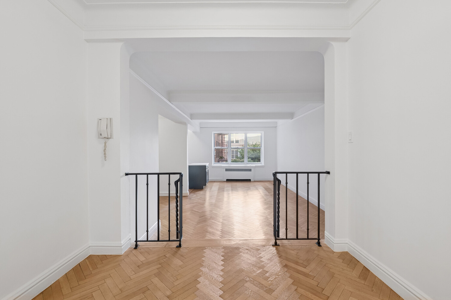 #3 photo, 255 CABRINI Boulevard, マンハッタン Hudson Heights , NY 10040