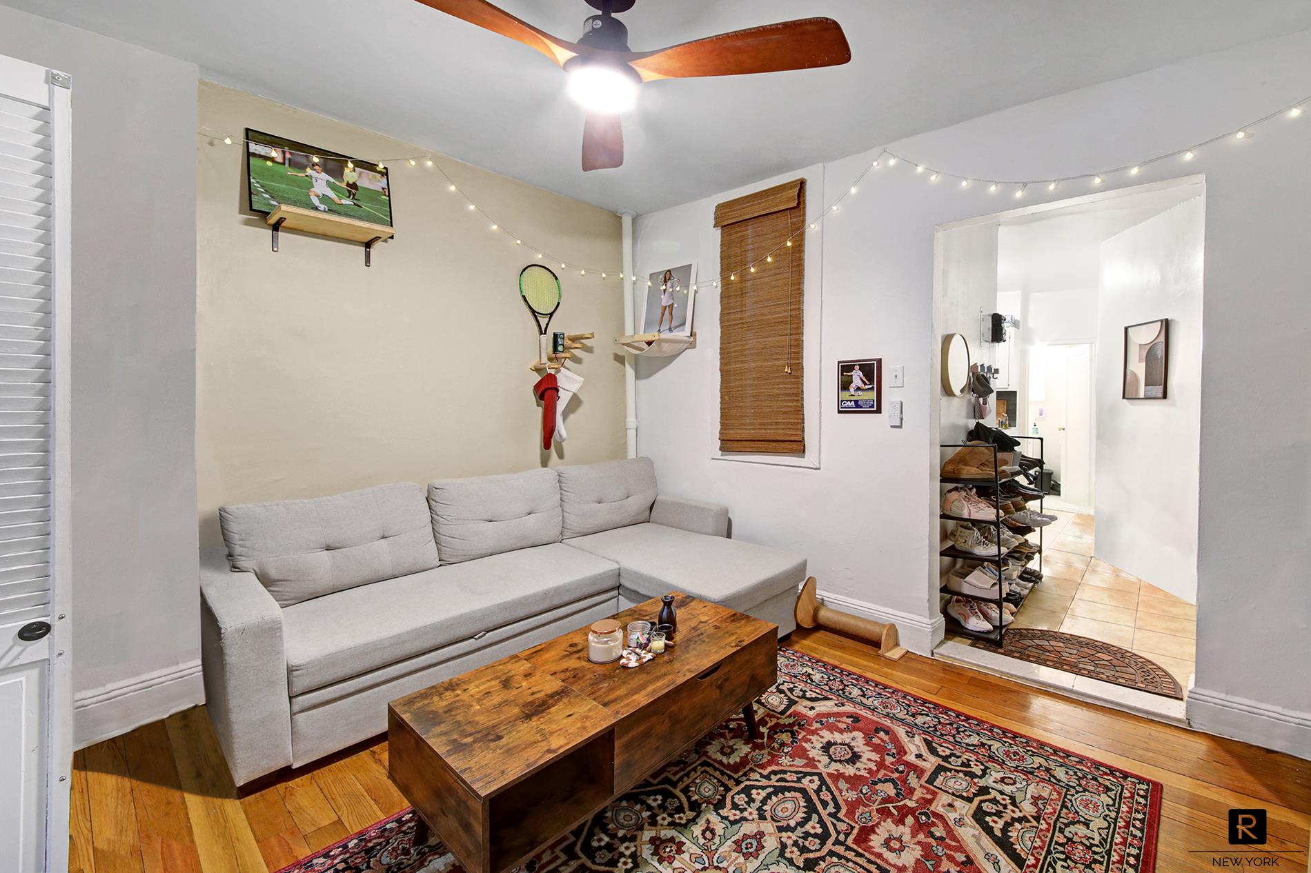 #3 photo, 244 E 90th Street, マンハッタン Upper East Side , NY 10128