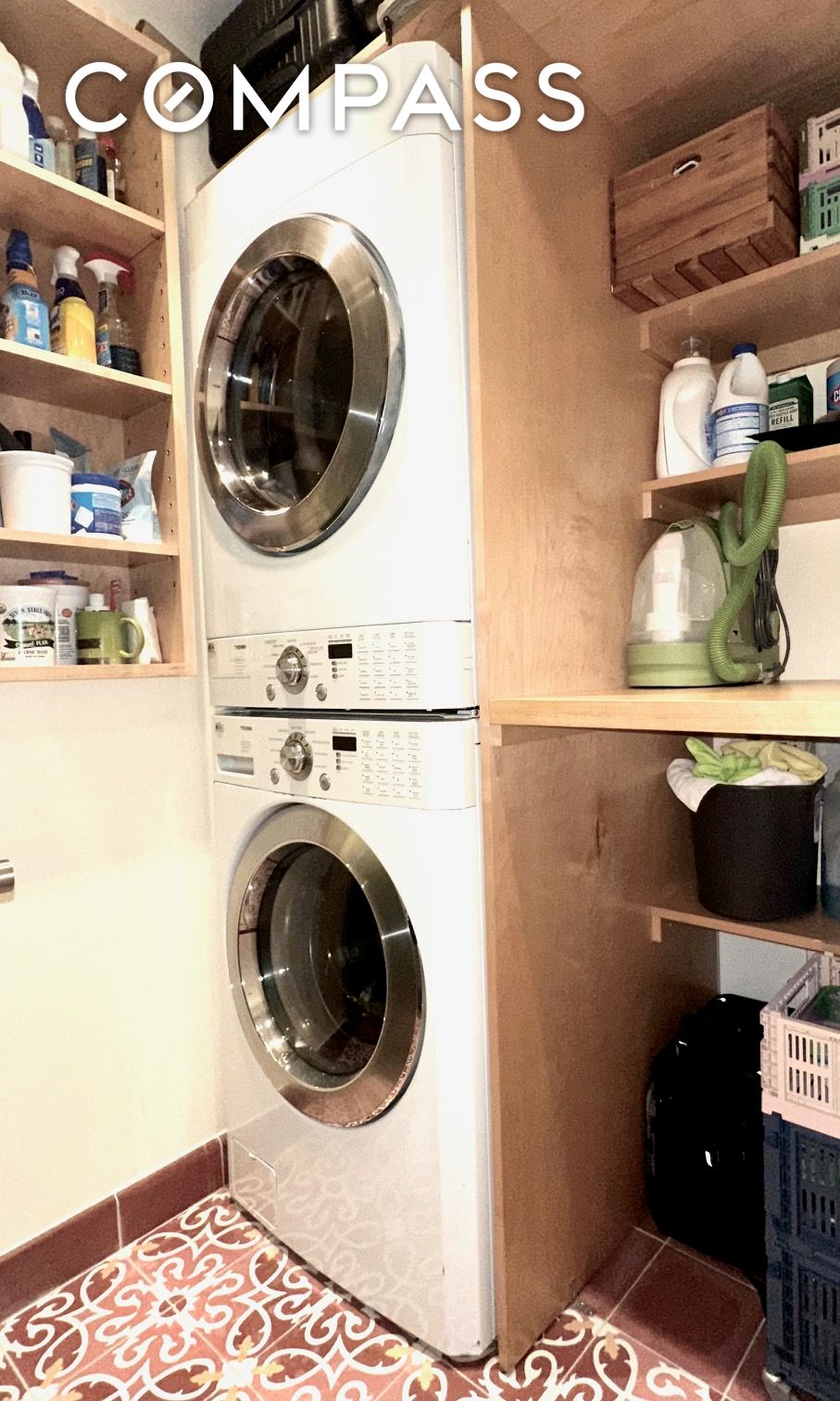 #11 photo, 211 E 3rd Street, マンハッタン East Village , NY 10009