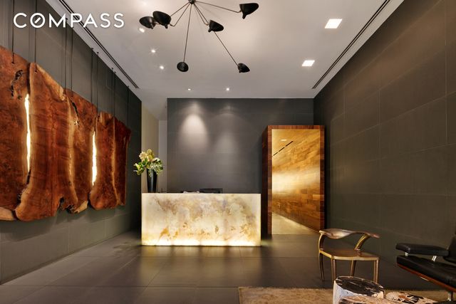 #13 photo, 305 W 16th Street, マンハッタン Chelsea , NY 10011