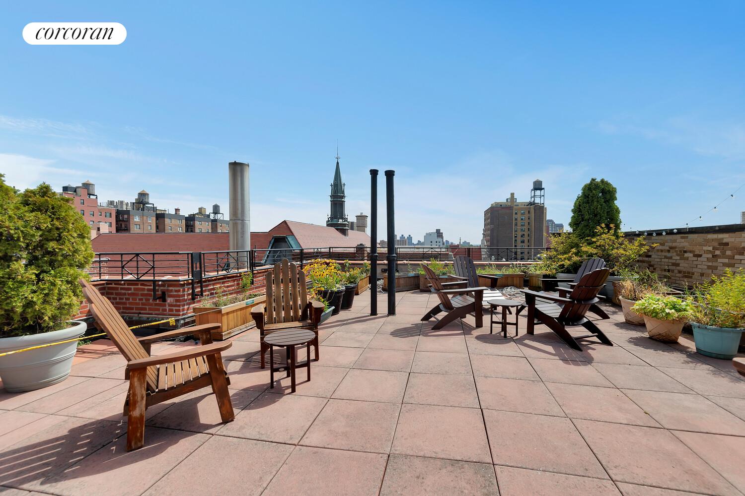 #10 photo, 241 W 108TH Street, マンハッタン Upper West Side , NY 10025