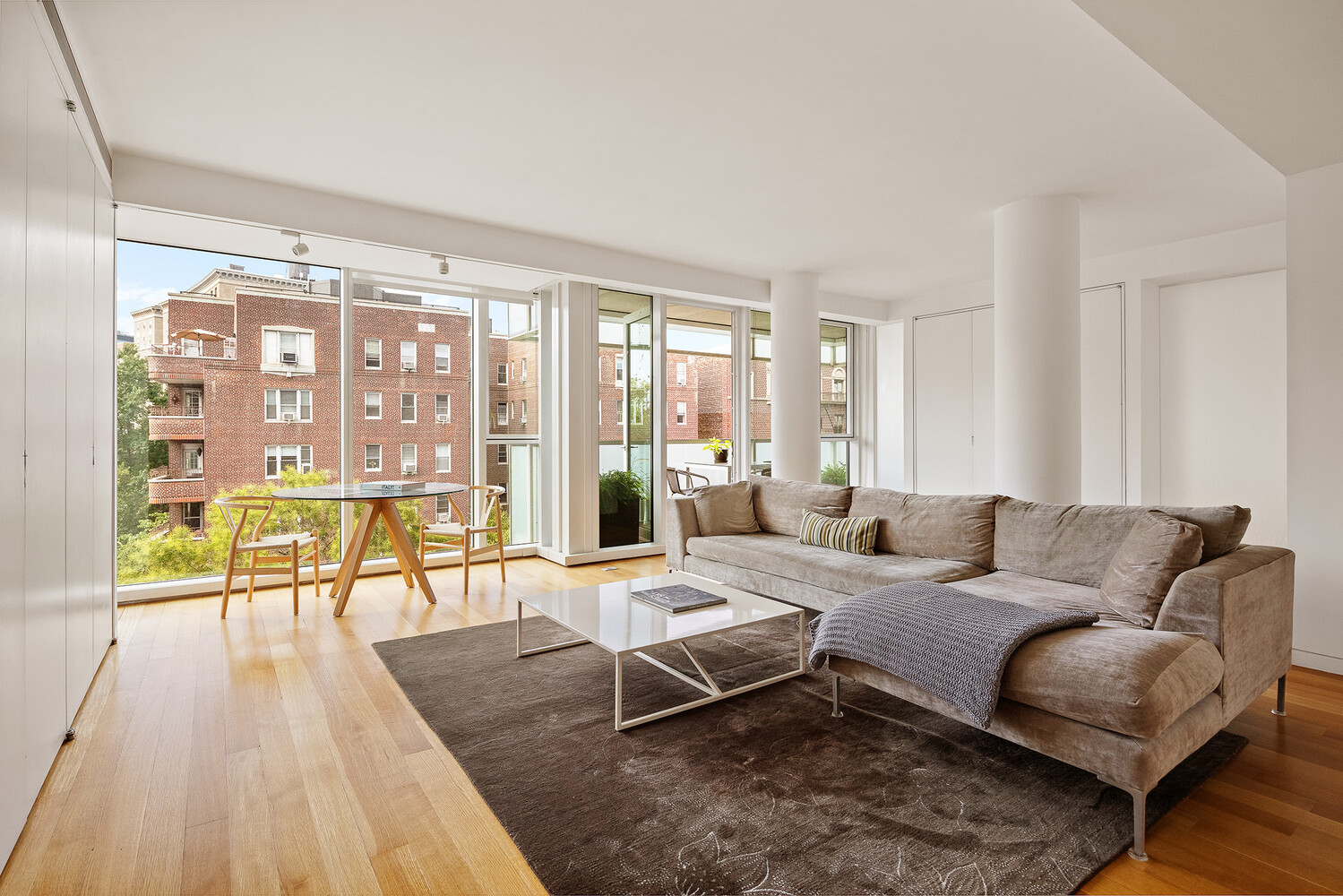 #1 photo, 1 GRAND ARMY Plaza, ブルックリン区 Prospect Heights , NY 11238