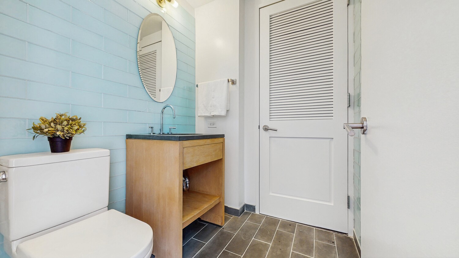 #6 photo, 310 W 52ND Street, マンハッタン Hells Kitchen , NY 10019