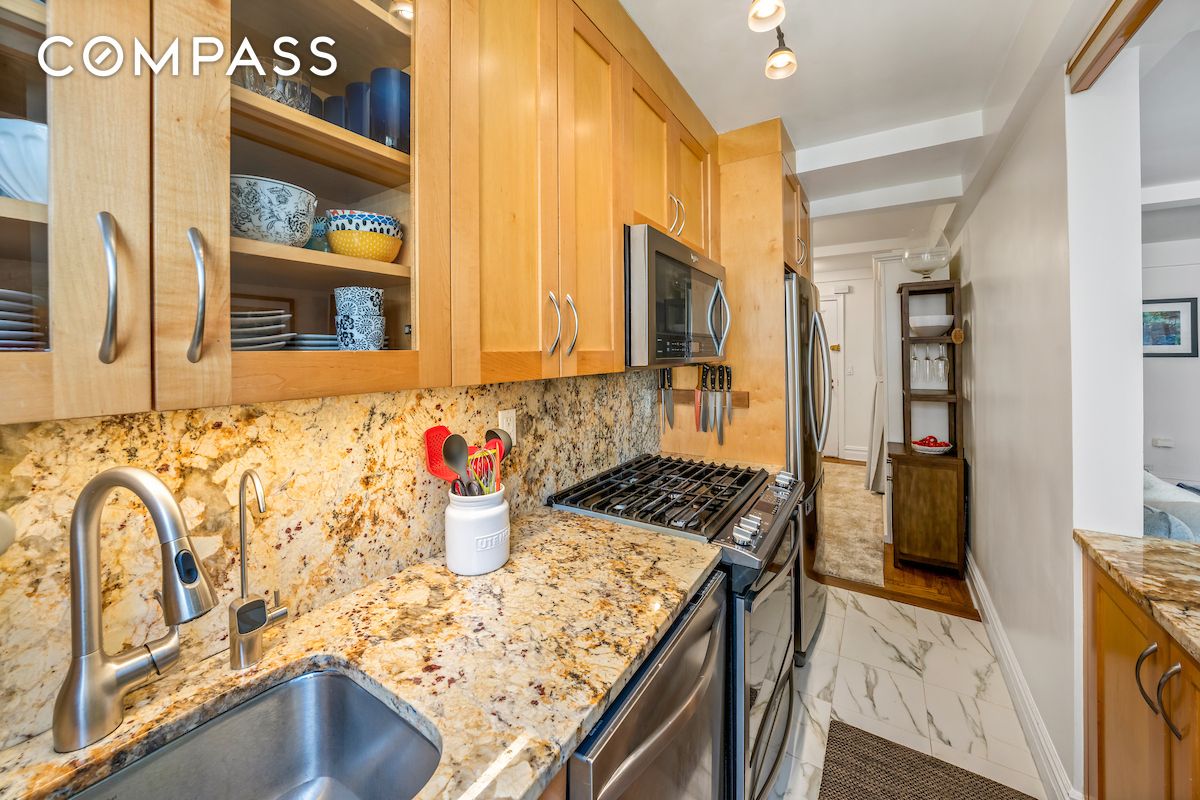 #6 photo, 424 E 52nd Street, マンハッタン Midtown East , NY 10022