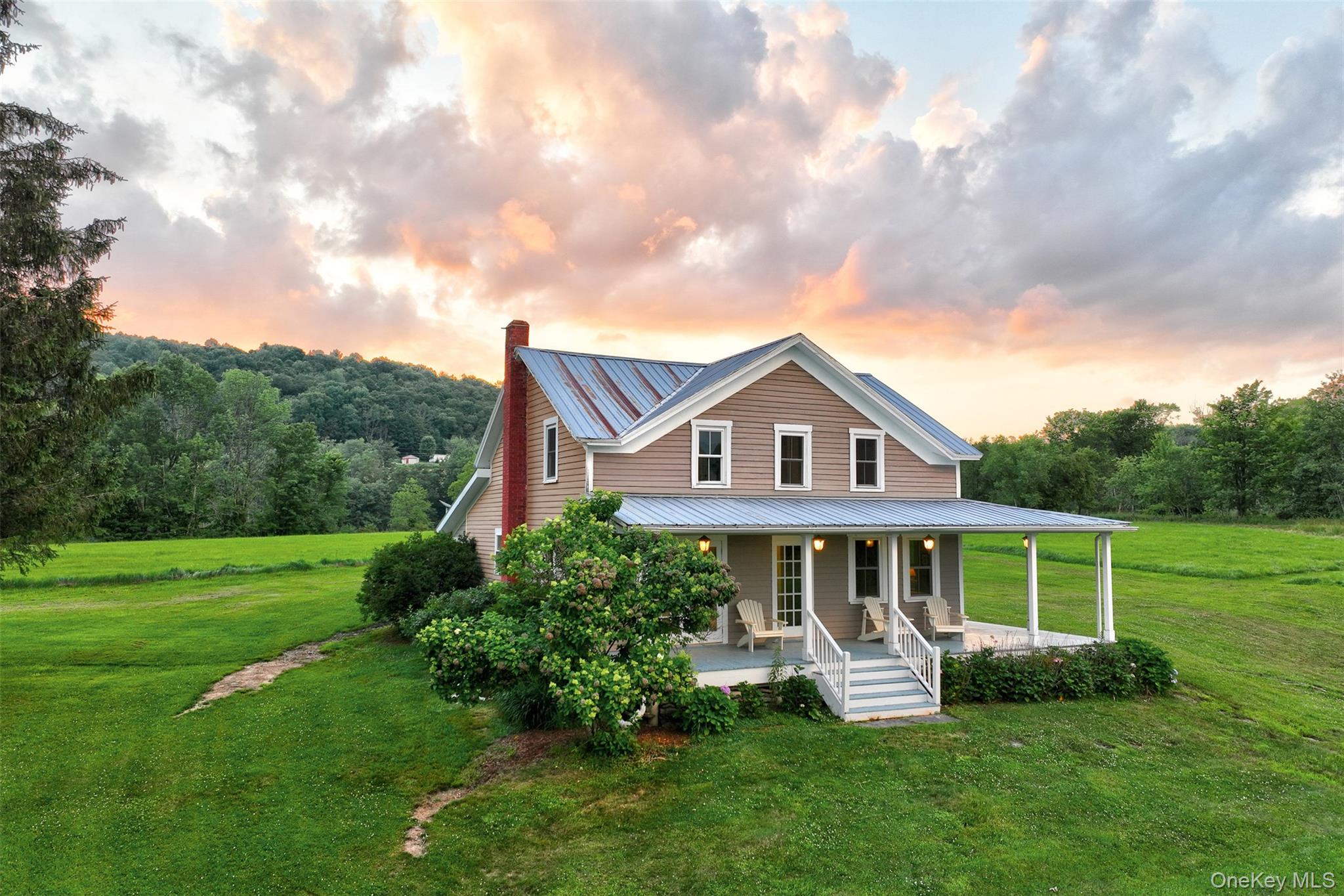 #1 photo, 104 William Herbert Road, Obernburg , NY 12736