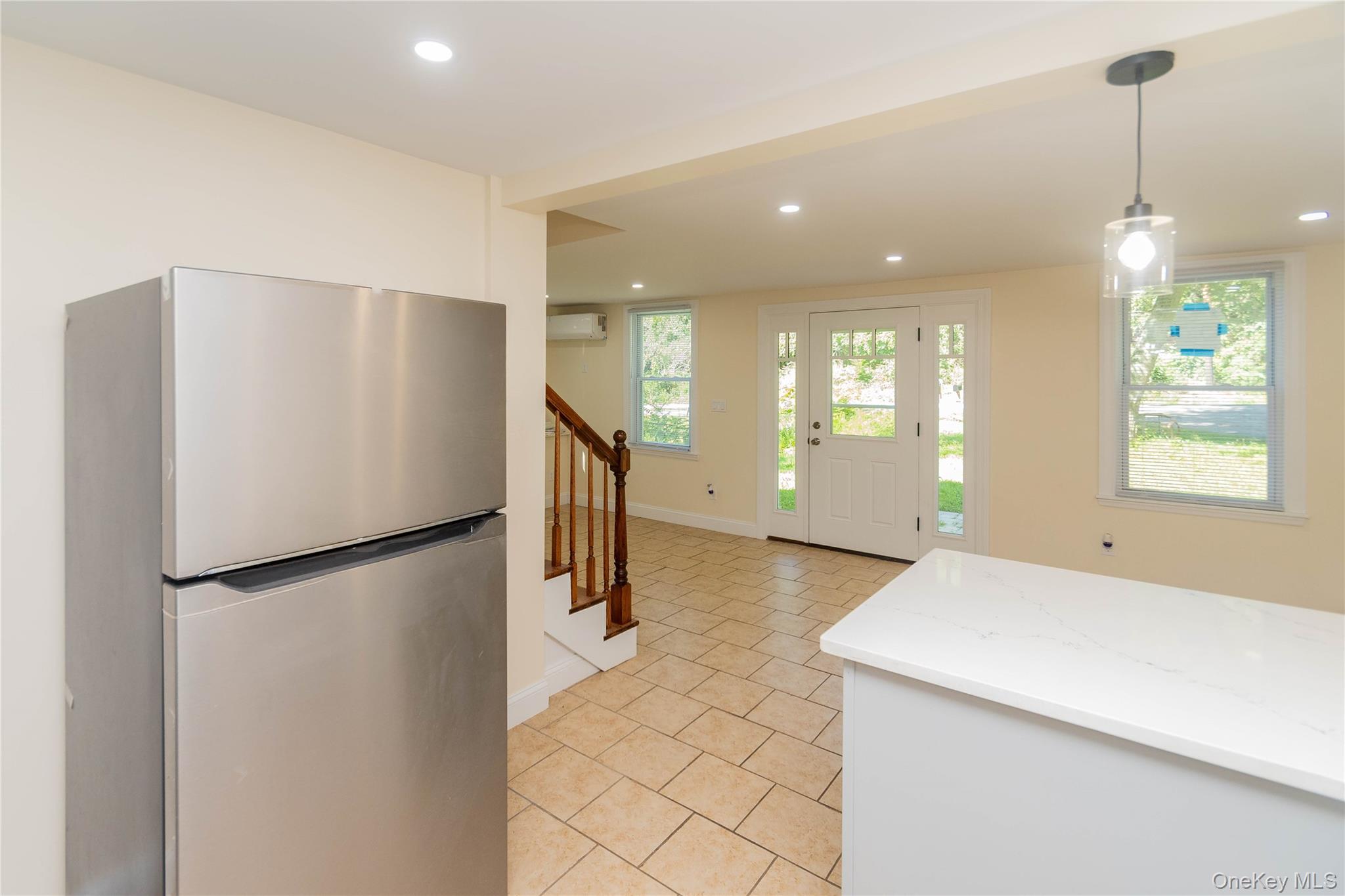 #20 photo, 102 Dowling Street, Newburgh , NY 12550