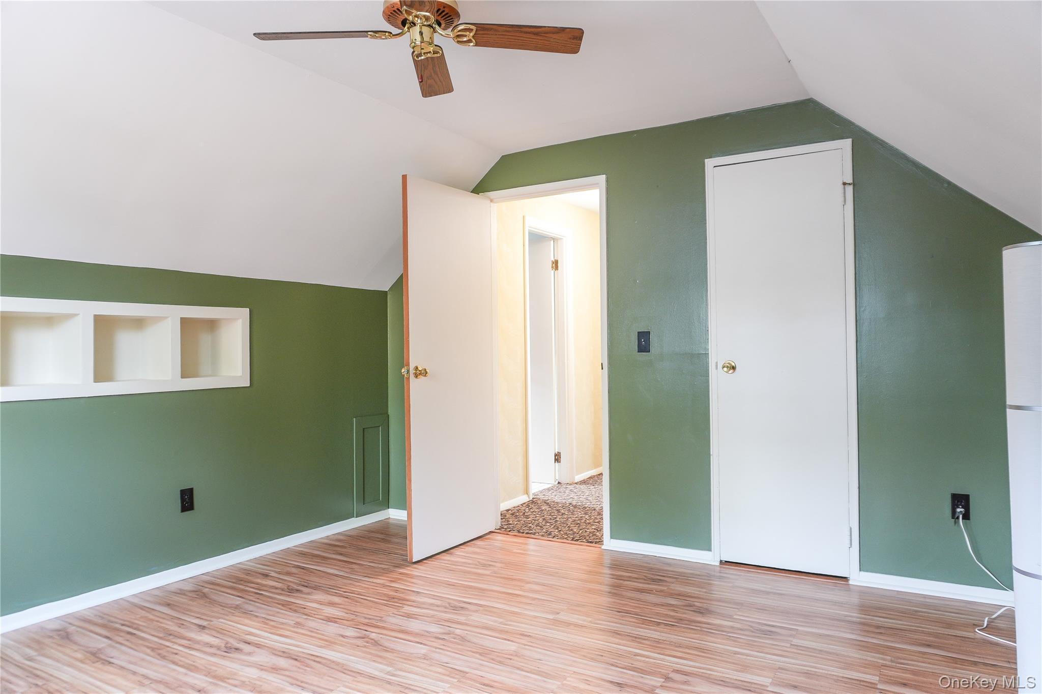 #14 photo, 8 Willow Drive, Red Hook , NY 12571