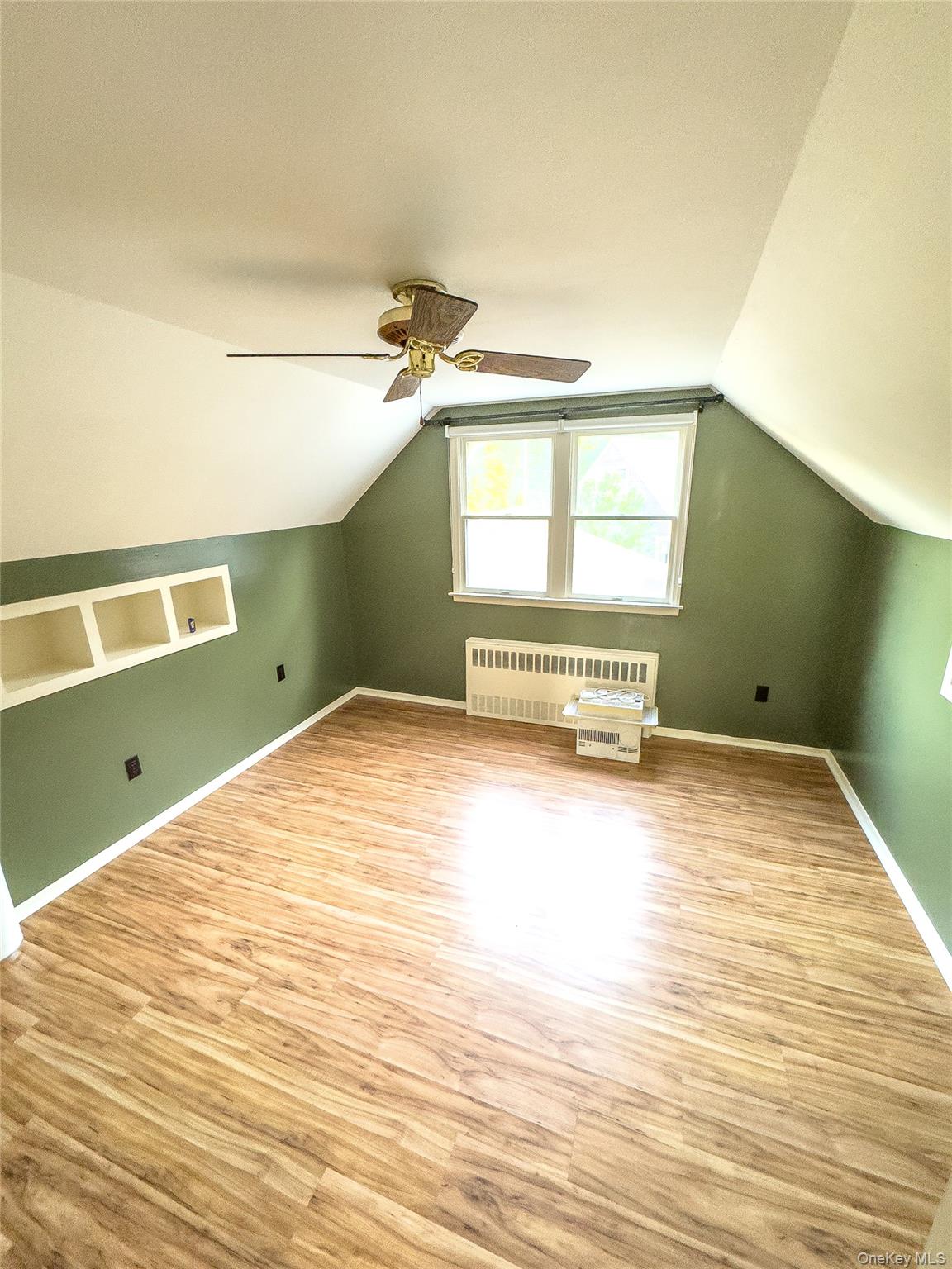 #15 photo, 8 Willow Drive, Red Hook , NY 12571