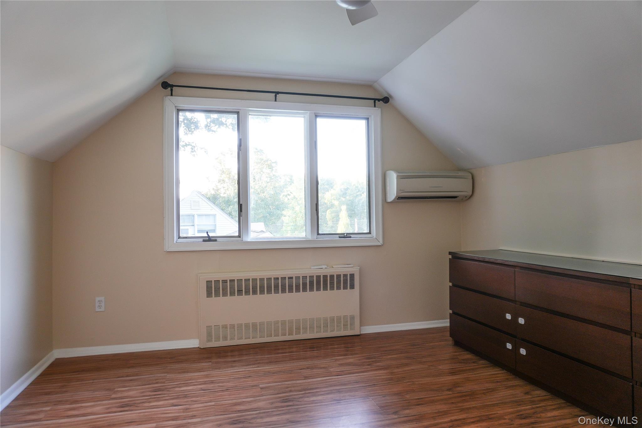 #16 photo, 8 Willow Drive, Red Hook , NY 12571