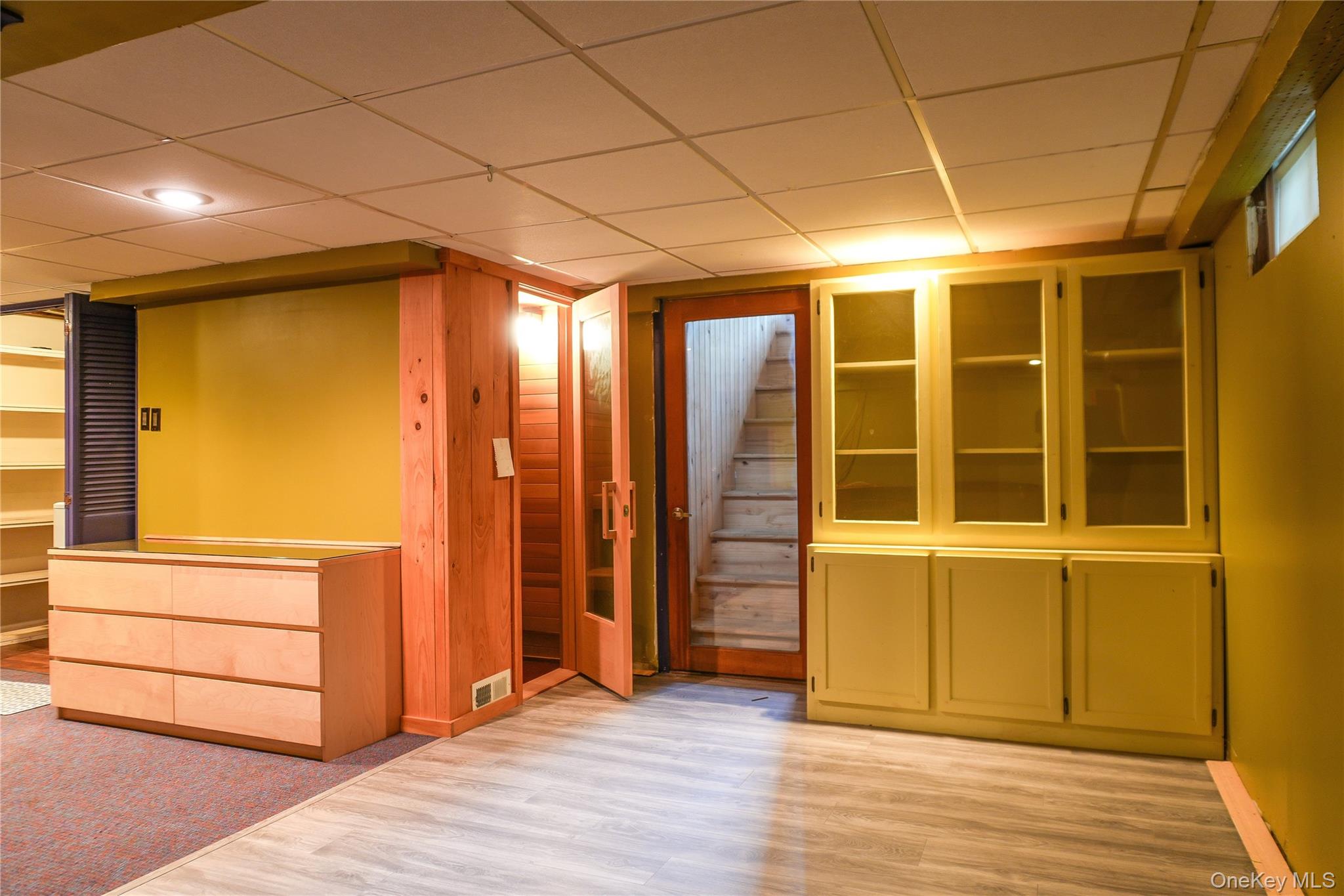 #19 photo, 8 Willow Drive, Red Hook , NY 12571