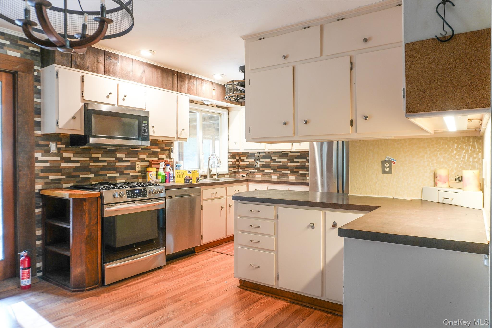 #8 photo, 8 Willow Drive, Red Hook , NY 12571