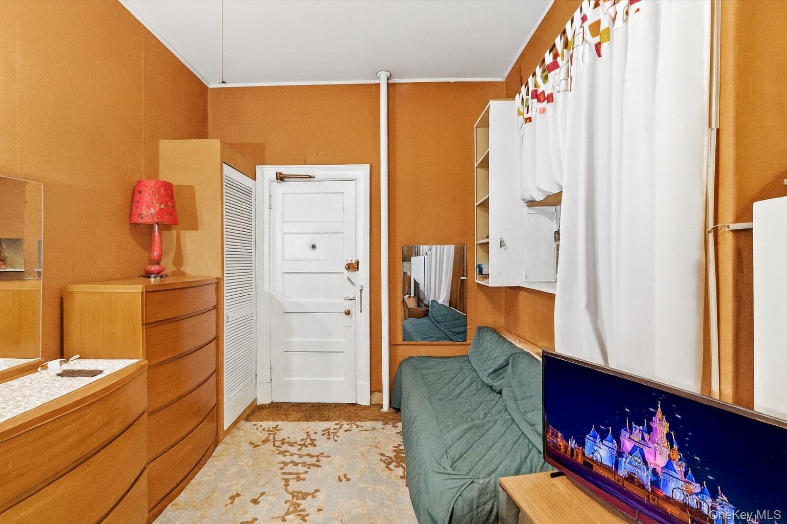 #2 photo, 92 Hamilton Avenue, Yonkers , NY 10705