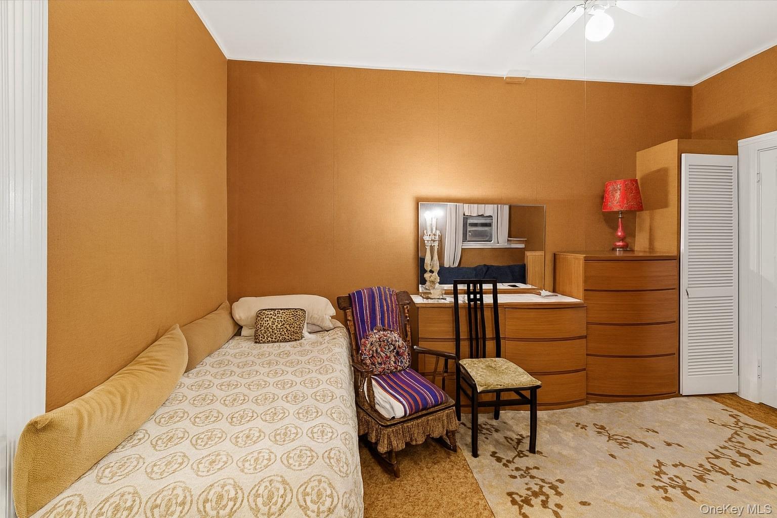 #4 photo, 92 Hamilton Avenue, Yonkers , NY 10705