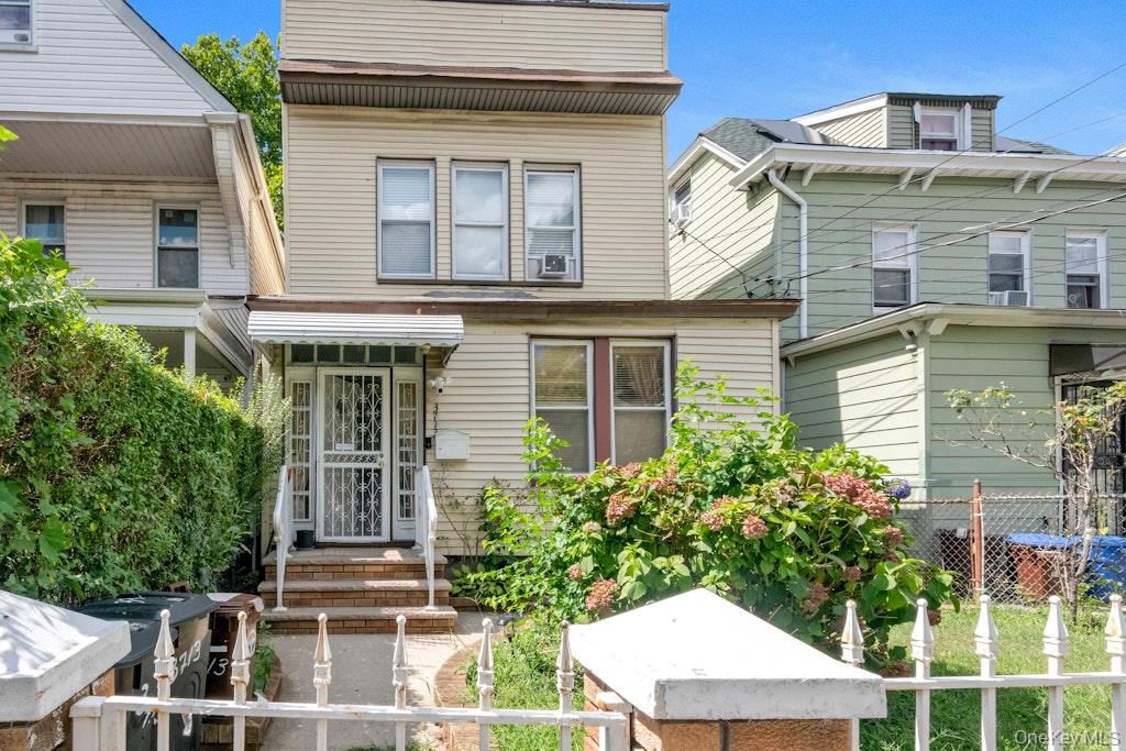 #1 photo, 3713 Willett Avenue, ブロンクス区 Bronx , NY 10467