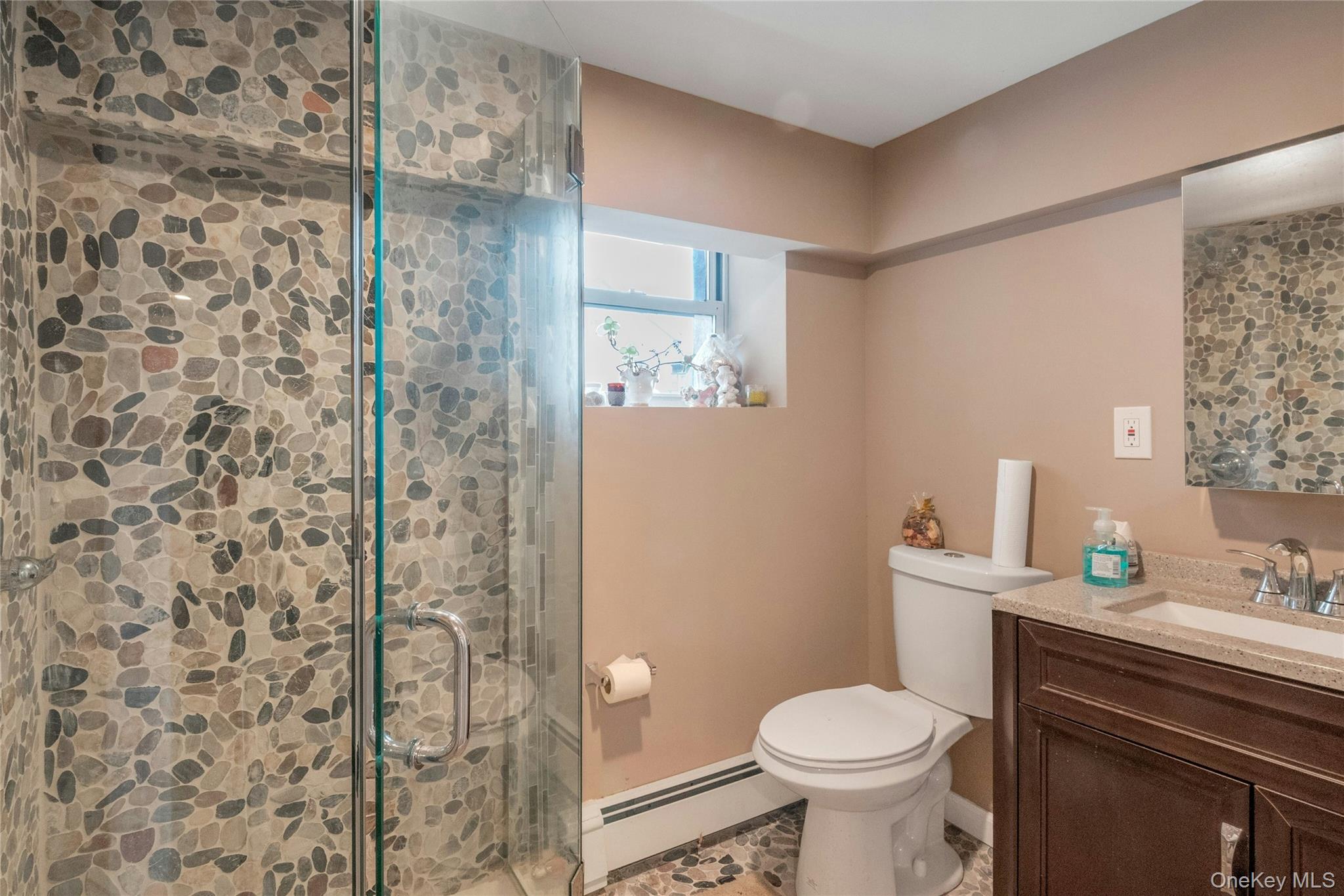 #17 photo, 3713 Willett Avenue, ブロンクス区 Bronx , NY 10467