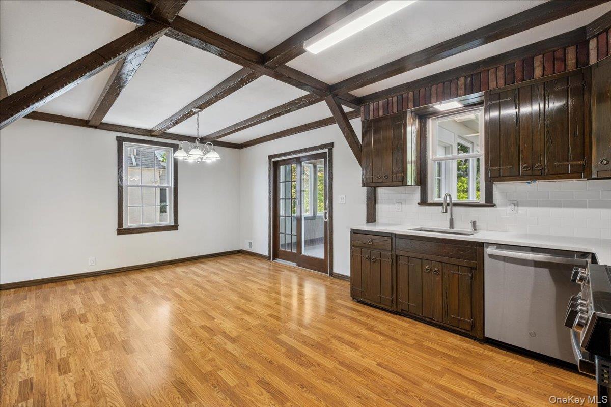 #10 photo, 13 Cauldwell Street, Eastchester , NY 10709