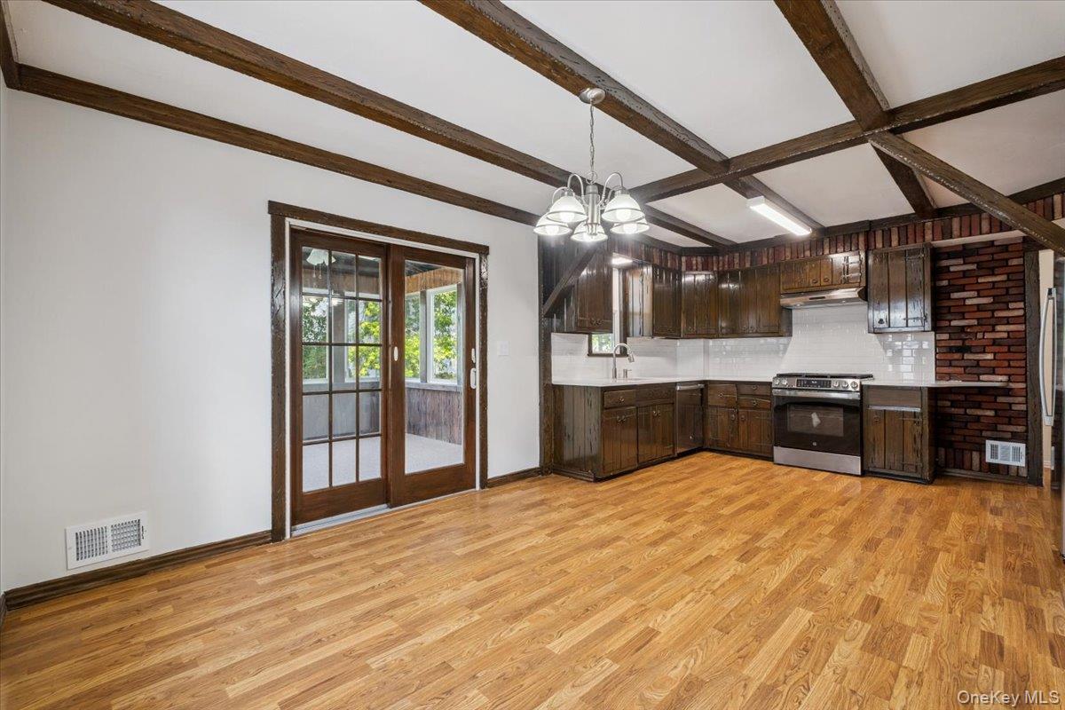 #11 photo, 13 Cauldwell Street, Eastchester , NY 10709