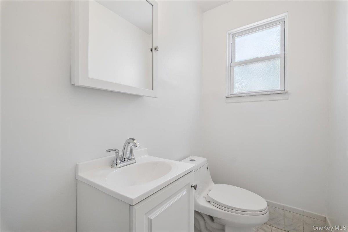 #18 photo, 13 Cauldwell Street, Eastchester , NY 10709