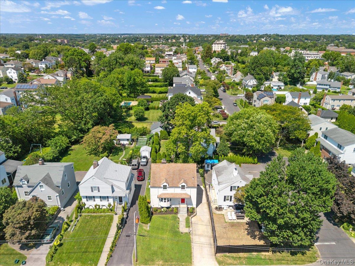 #3 photo, 13 Cauldwell Street, Eastchester , NY 10709