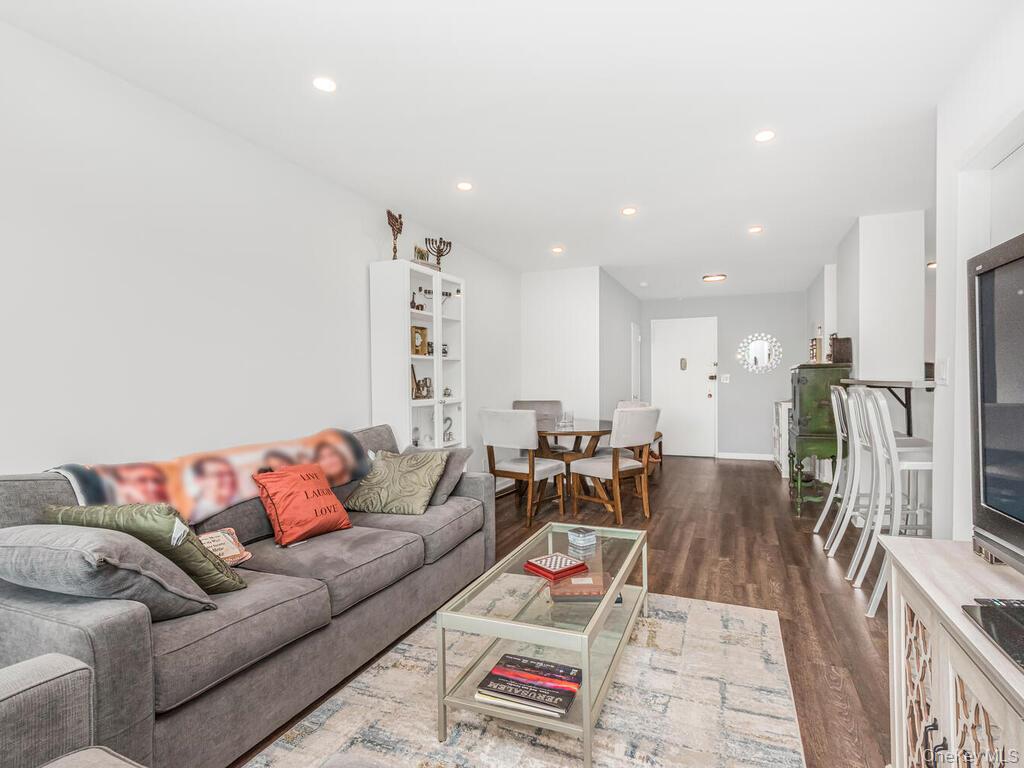 #3 photo, 3777 Independence Avenue, ブロンクス区 Bronx , NY 10463