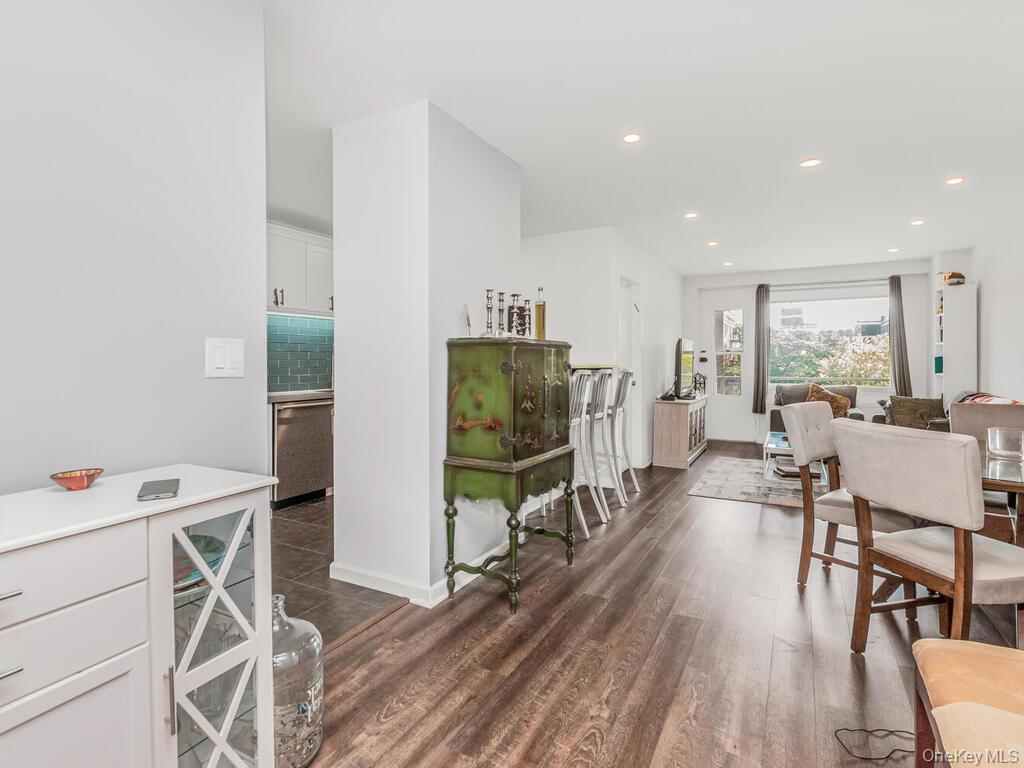 #4 photo, 3777 Independence Avenue, ブロンクス区 Bronx , NY 10463