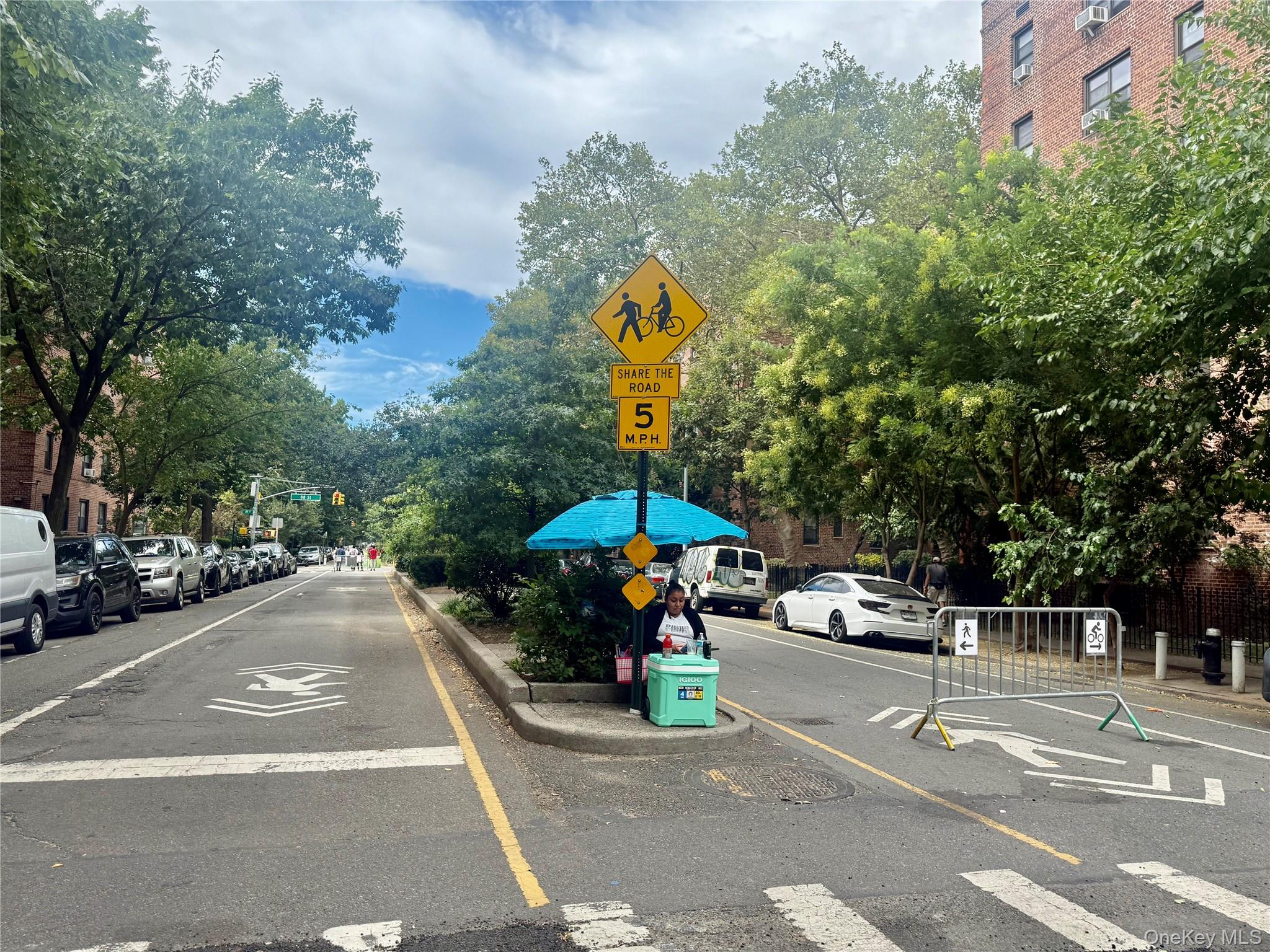 #11 photo, 88-10 34th Avenue, クイーンズ区 Jackson Heights , NY 11372