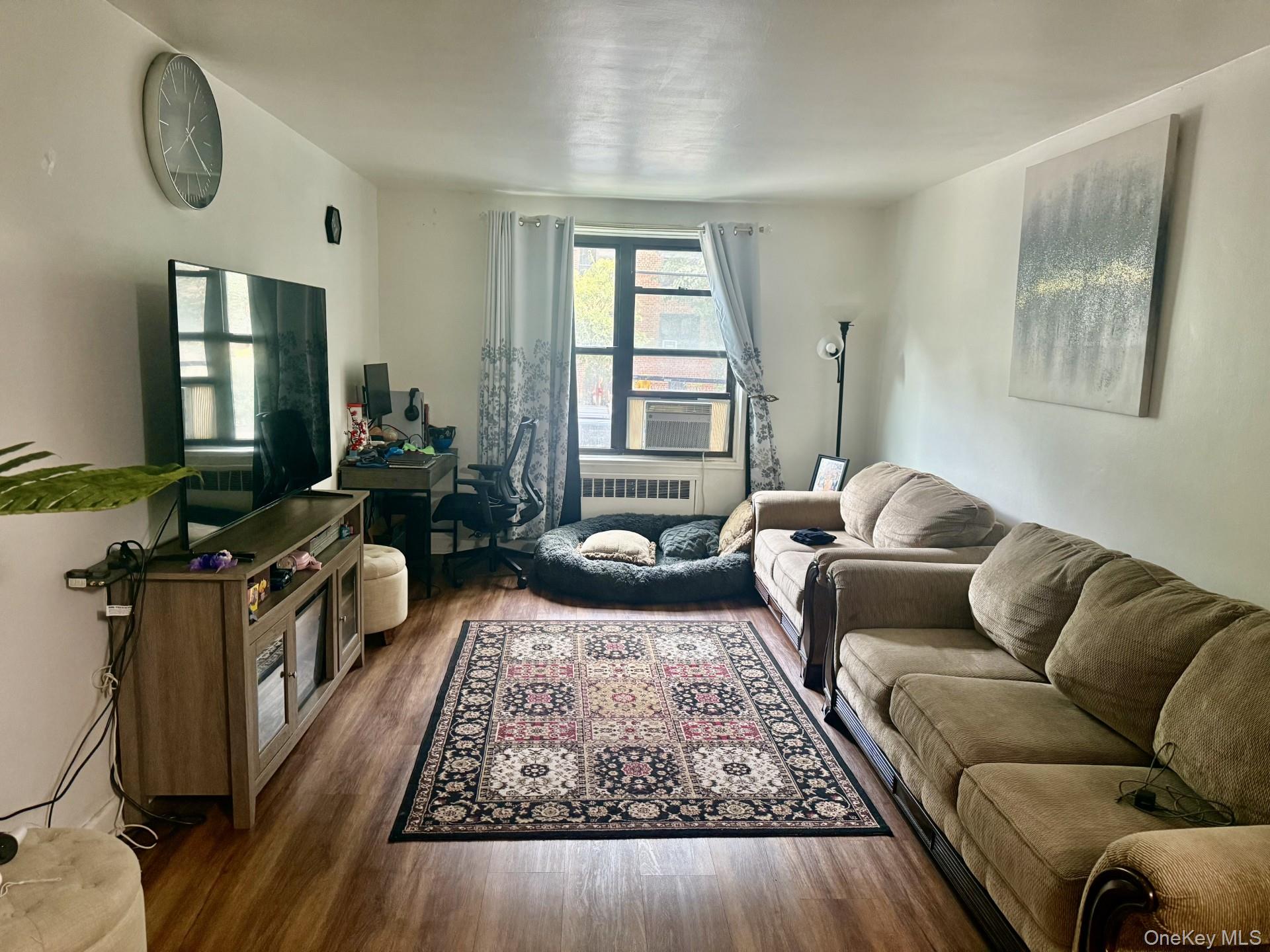 #2 photo, 88-10 34th Avenue, クイーンズ区 Jackson Heights , NY 11372