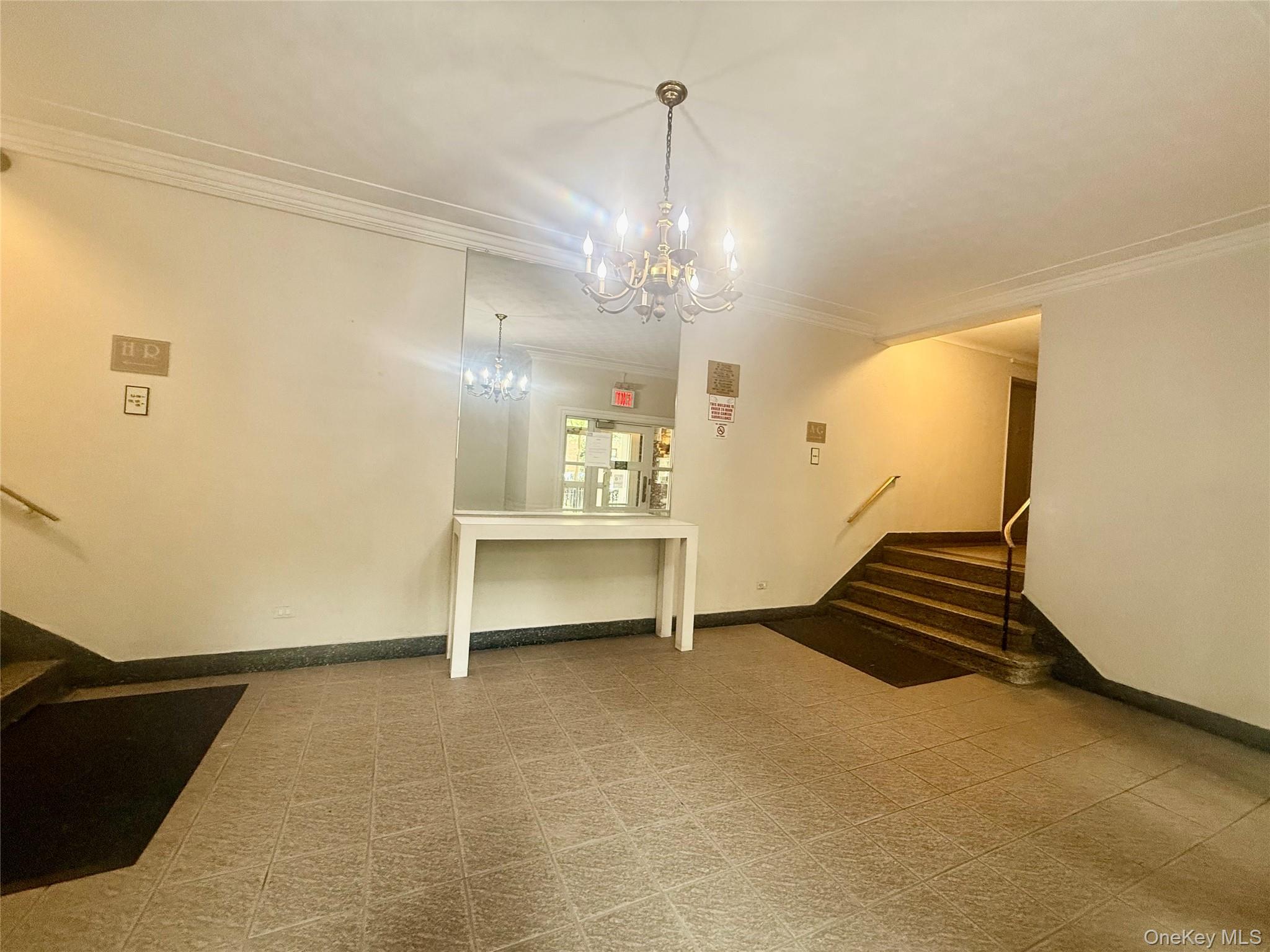 #8 photo, 88-10 34th Avenue, クイーンズ区 Jackson Heights , NY 11372