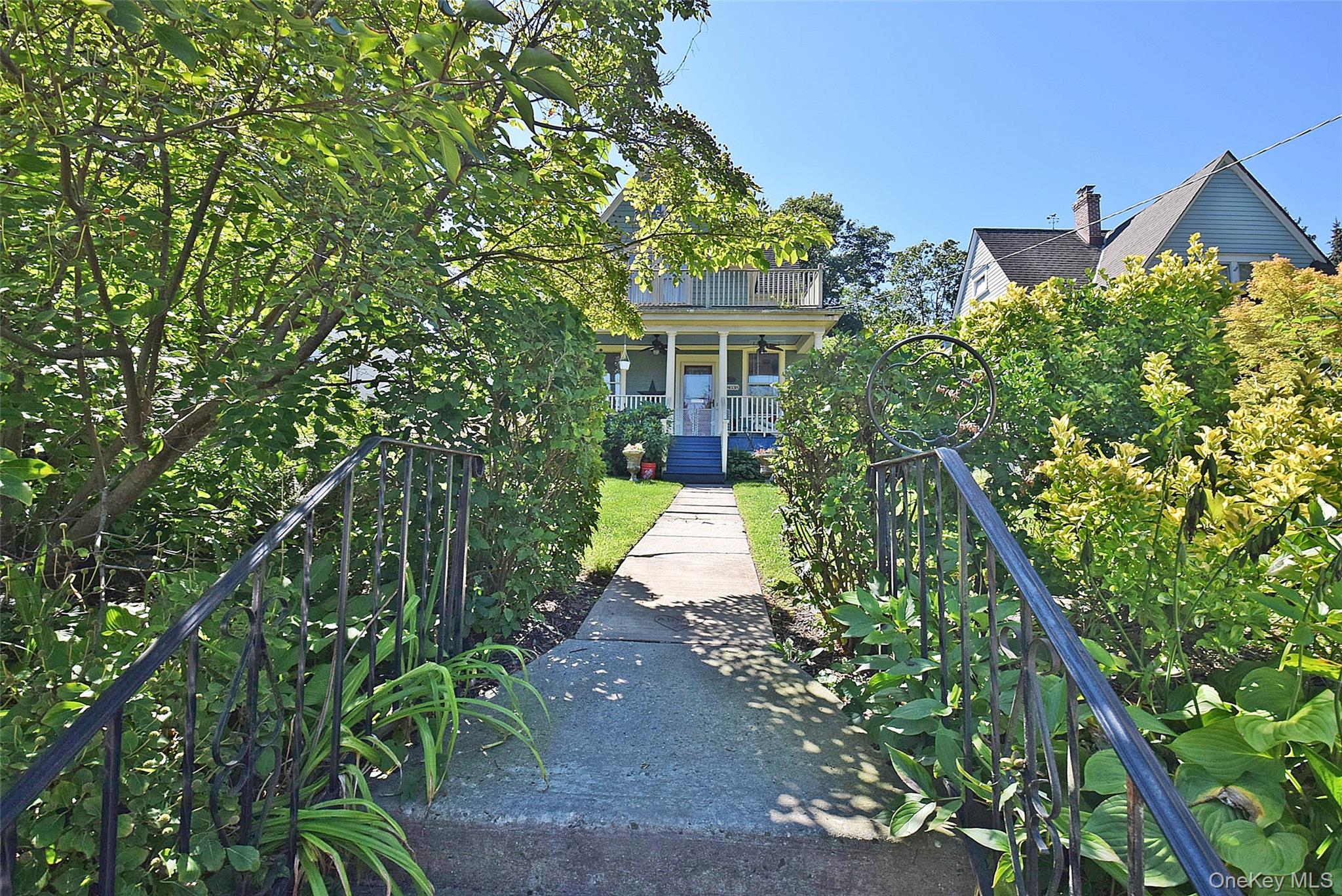 #3 photo, 24038 Poplar Street, クイーンズ区 Douglaston , NY 11363