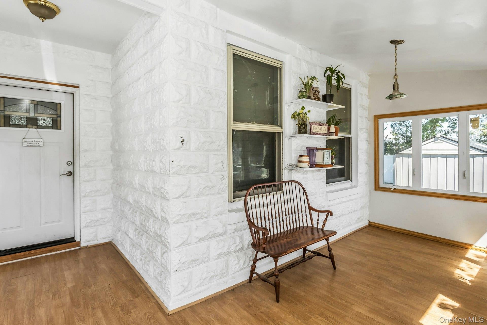 #2 photo, 28 Lexington Avenue, ナッソー郡 Freeport , NY 11520